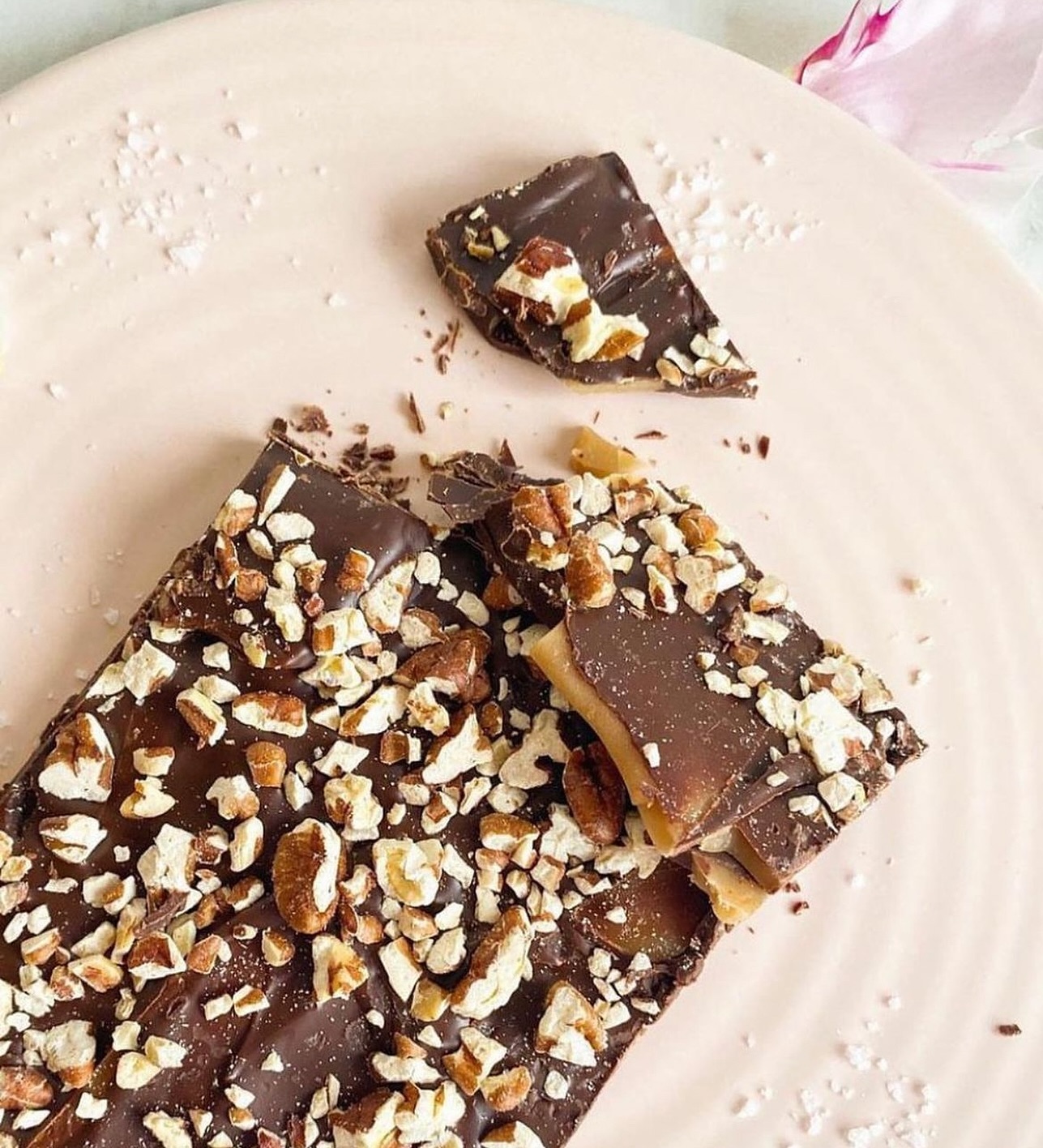 Going ‘nuts’ for our pecan toffee.
Shop our website with the link in bio to stock up on yours. 🤎