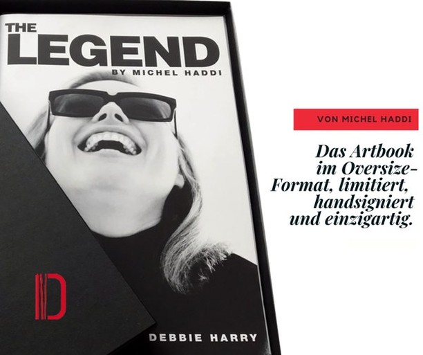 In unserem heutigen #tb Flashback sind wir musikalisch.
Besonders stolz sind wir darauf, dass das #Artbook von Michel Haddi über Debbie Harry bei uns gedruckt wurde.
Vierfarbig und doch schwarz-weiß auf hochwertigem Naturkarton gedruckt und mit Drahtklammern geheftet.
Mehr über unsere Projekte ➡️ https://www.designpress.de/
#designpress #druckerzeugnisse #drucken #debbieharry #naturkarton #hochwertig #drahtklammern