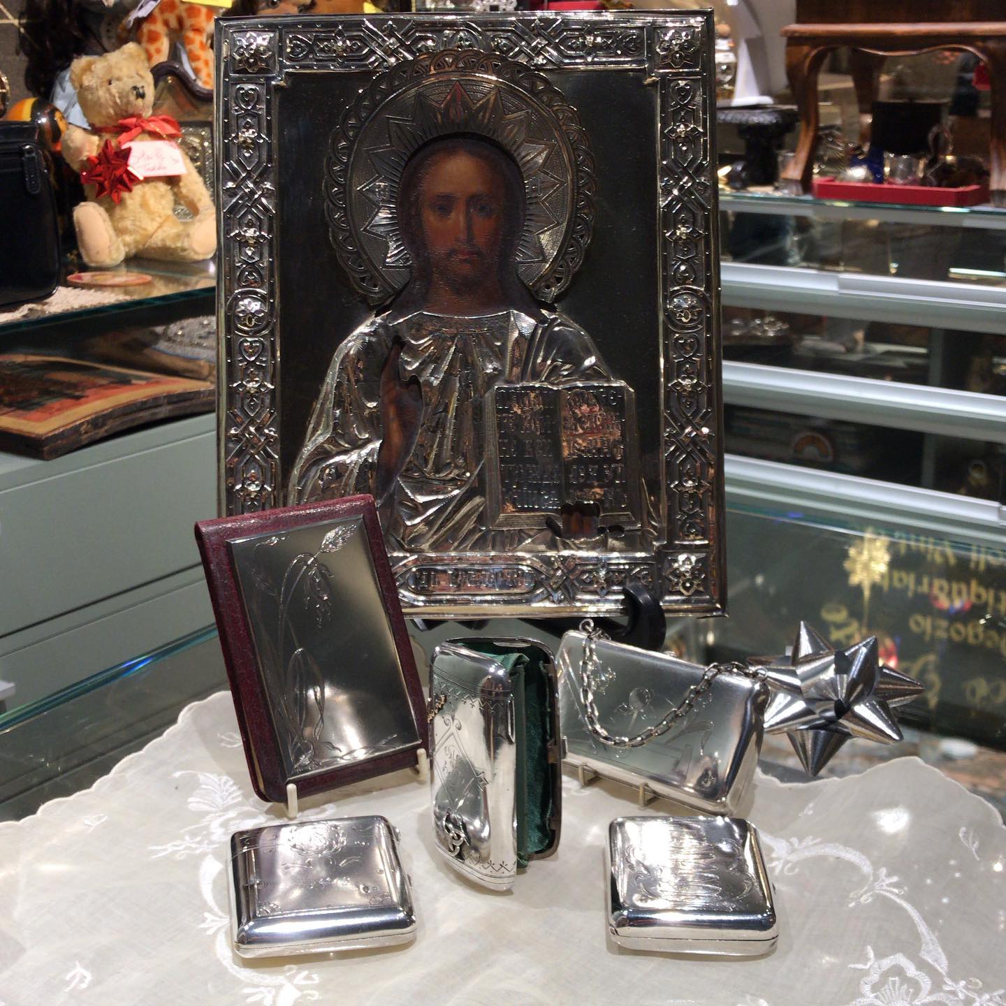 Anticoponteantiquariato. Preziosa composizione di arte russa del 1800. Idee per regali fuori del comune! Visita il mio sito anticoponteantiquariato.com .Link in bio#antiques#russianicons#argento#oldsilver#
