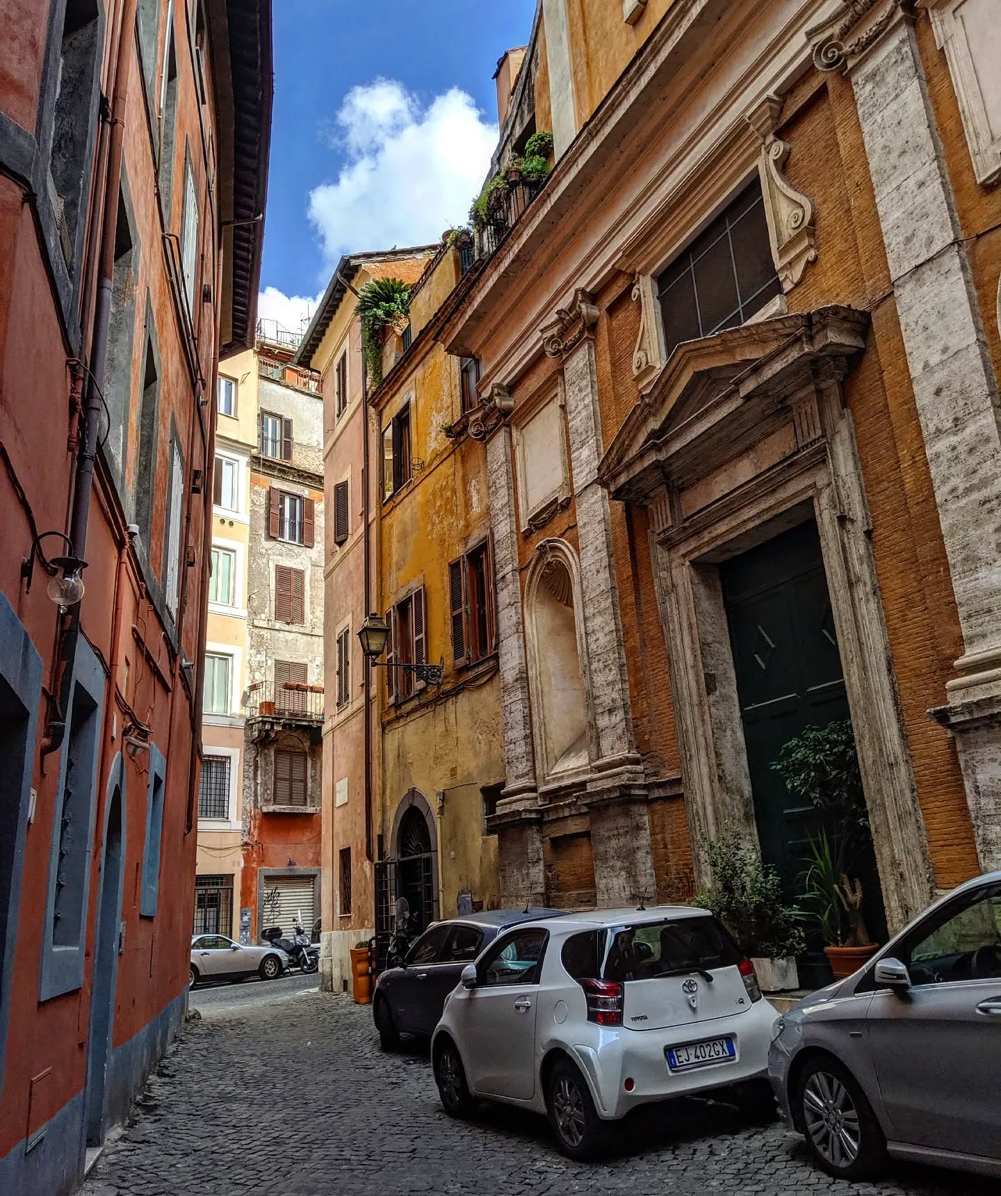 Walking through parts of Rome can be such a delight. Vicolo di S. Celso is a little street just north of the Pantheon as you head to the Tiber. There is nothing particularly notable about this picture - other than it is a commonplace view walking through parts of Rome! #latinrocks #romeitaly