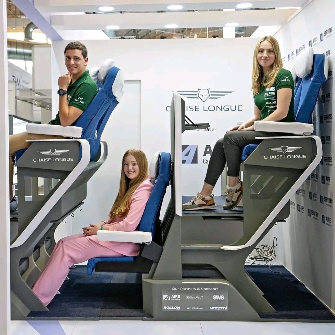 How would you feel if this was the seating arrangement on your next flight? ✈️
.
.
.
#flights #flight #flying #what #scotland #edinburgh #property #investment #investments #realestate #chrisslingproperties #propertyspecialist #propertysourcing #propertyinvestments #estateagent #estateagents #sales