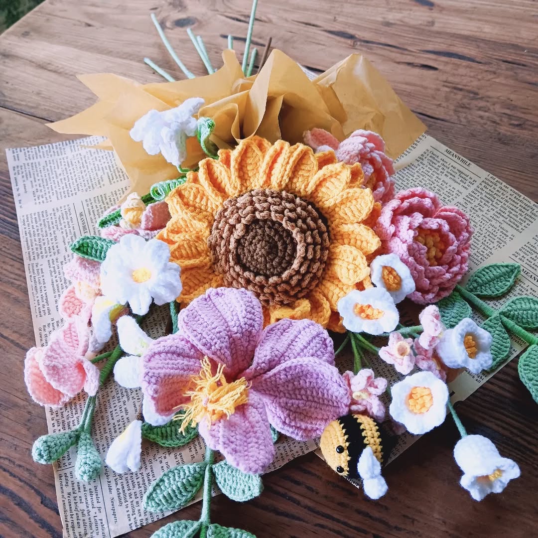 🌻🌺🐝🌸Sunflowers to make their heart bloom
Valentine’s Day is next weekend… just sayin’ 😉✨
www.forever-flowers.com.au
#ValentinesDay #ValentinesGift #SunflowerLove #ForeverFlowers #HandmadeWithLove