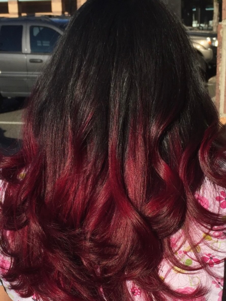Vibrant color and beautiful curls for this lady 𼰠long layers help unlock movement within your hair! DM me to book or text directly (503)919-8228 âŚsee you soon Colorado Springs!