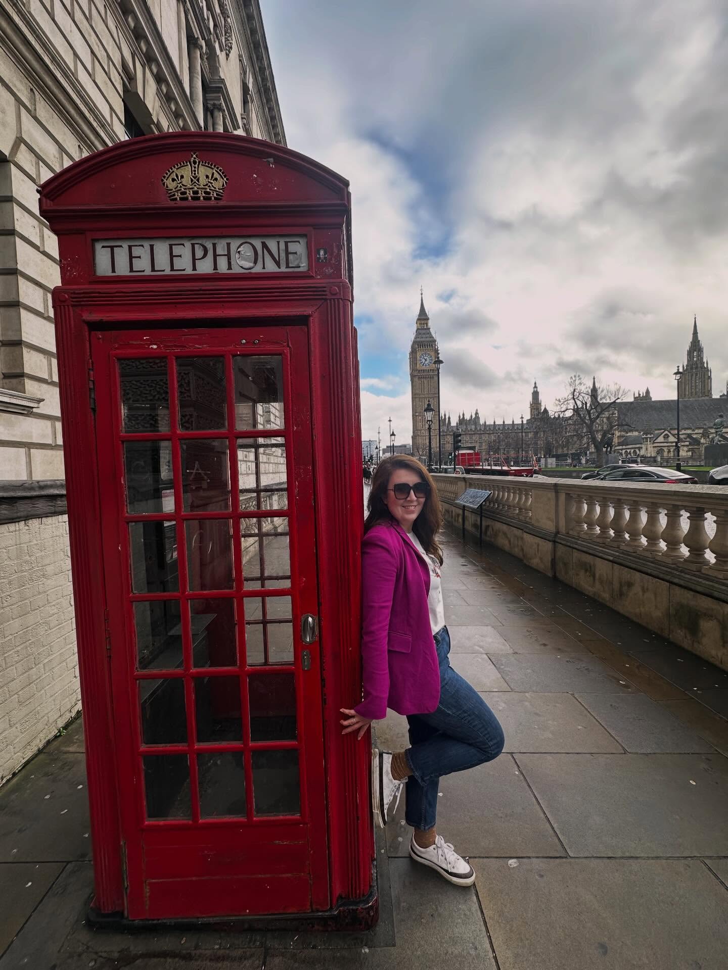 10 pilti Londonist. Tänulik, täidetud ilusate mälupiltidega, heade maitsetega, nalja ja naeruga, kultuurielamustega. Soe õhk ei teinud ka paha. #london #reis #kultuurireis #friends
