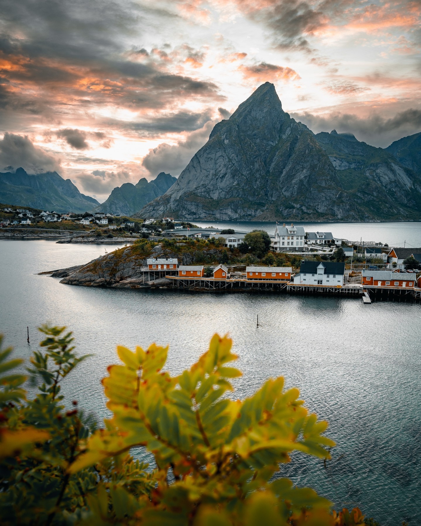 ▪️Hamnøy▪️
📅 08/2024
********** @nepomukhd **********
🔸 My gear:
📷 Nikon Z 7 II @nikondach
🔭 Nikkor Z 24-70mm f4 S
🔭 Nikkor Z 70-200mm f2.8 S
🔭 Nikkor Z 14-30mm f4 S
🔭 Nikkor Z 85mm f1.8 S
🚁 DJI Mini 3 Pro @djiglobal
🛒 www.nepomuk-hd.com (Link in Bio)
********** @nepomukhd **********
HASHTAGS:
#lofoten
#hamnøy
#nepomuk_hd_presets
#norwaynature #norwaytravel #visitnorway #norge #fjordnorway #hellofrom #adventurespirit #hikingtheglobe #moods_in_frame #landscapephotomag #pixel_ig #naturelandscape #beautifullandscape #mountainplanet #puremountain #MTNfolk #artofvisuals #awesomeearth #earth_deluxe #earthofficial #nature_brilliance #nature_seekers #unlimitedplanet #welivetoexplore #majestic_earth #aroundtheworldpix #natgeotravel