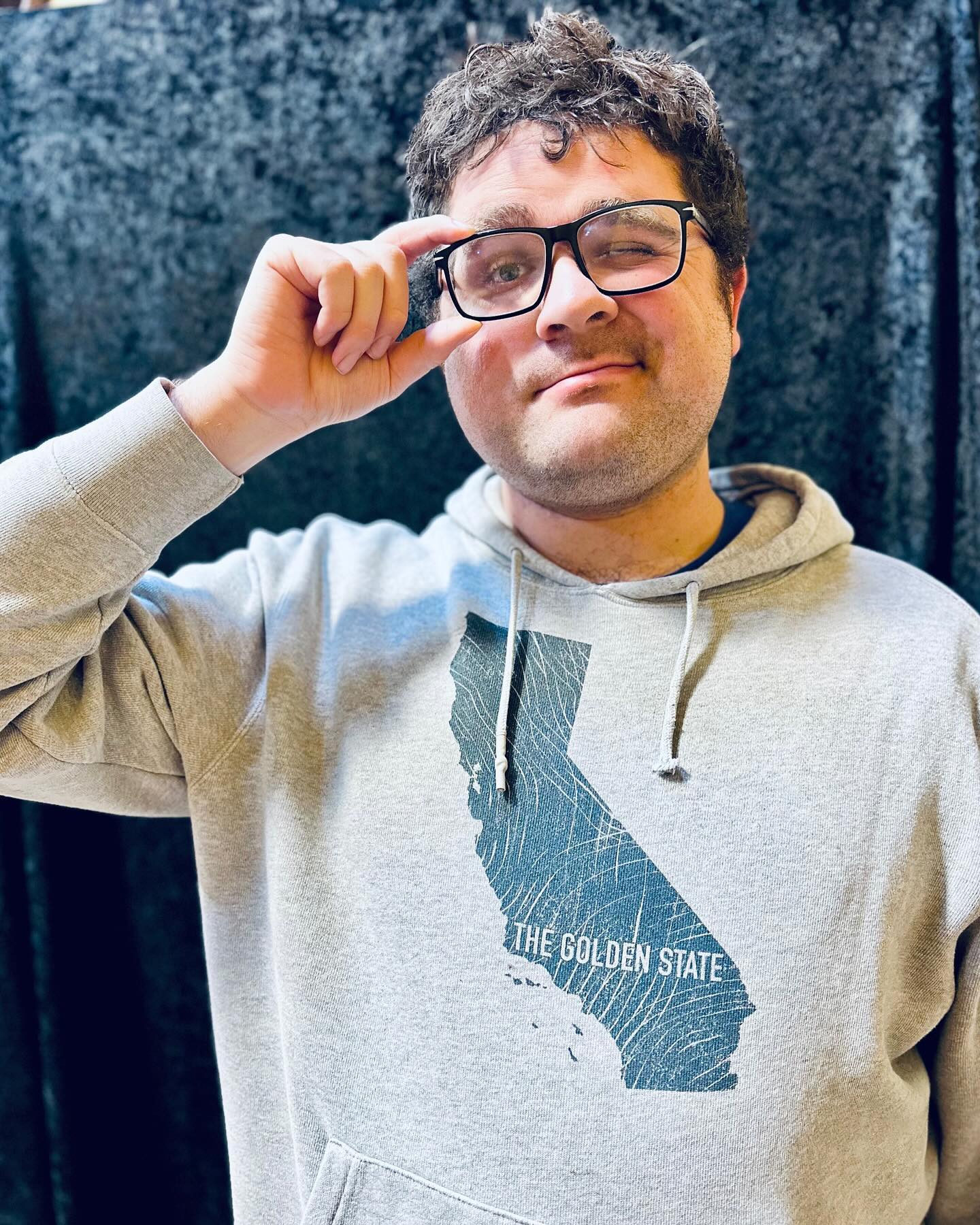 PERFORMER SPOTLIGHT ✨
.
Meet Jason! He joined the Dream Team a couple of years ago and has really developed as an actor and he took on the role of Kazoo Who Band Conductor for our last show! Jason is also an incredible illustrator who created his own comic series and enjoys writing stories. With his large imagination, Jason is always a joy to talk to and he is eager to contribute his ideas that add finishing touches to our shows. We are happy he is part of our team!
.
#actor #illustrator #comiccreator #performer #acting #performing #liveperformance #liveshow #acting #creating #inclusivity #diversity