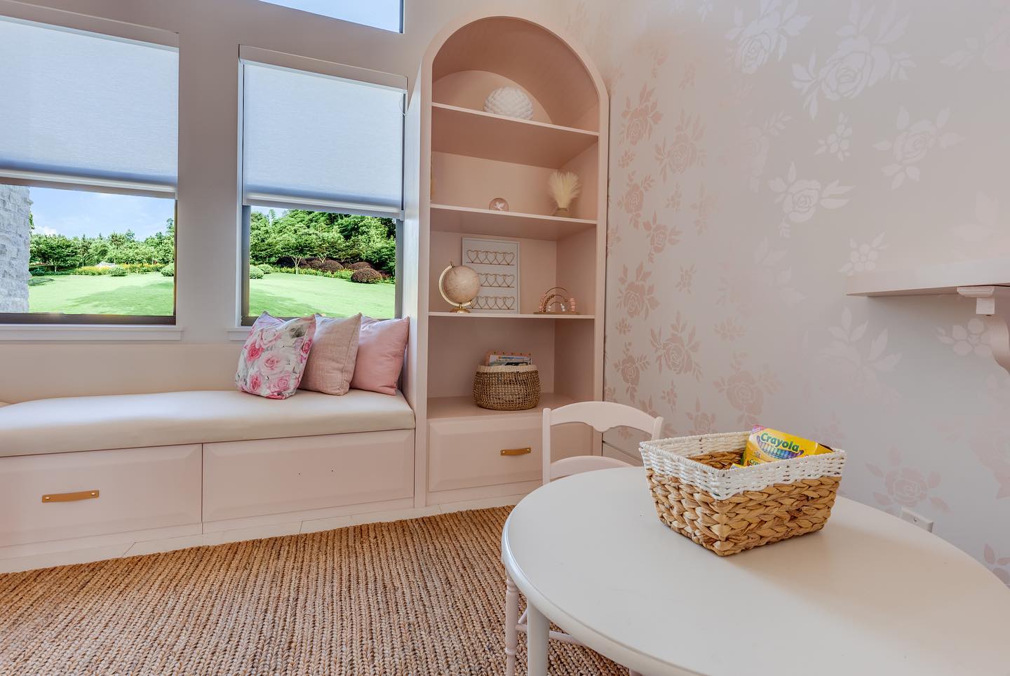 Transforming dreams into reality one whimsical corner at a time. I am caught in a dilemma! 💓can’t decide what I love the most!
✨This children’s room is a masterpiece of creativity boasting both stunning stenciled walls and a custom built wonderland of storage and seating. What steals your heart the most in this room?
#creativecorners #kidsroominspo#interiordesign #designinspo #designdilemma