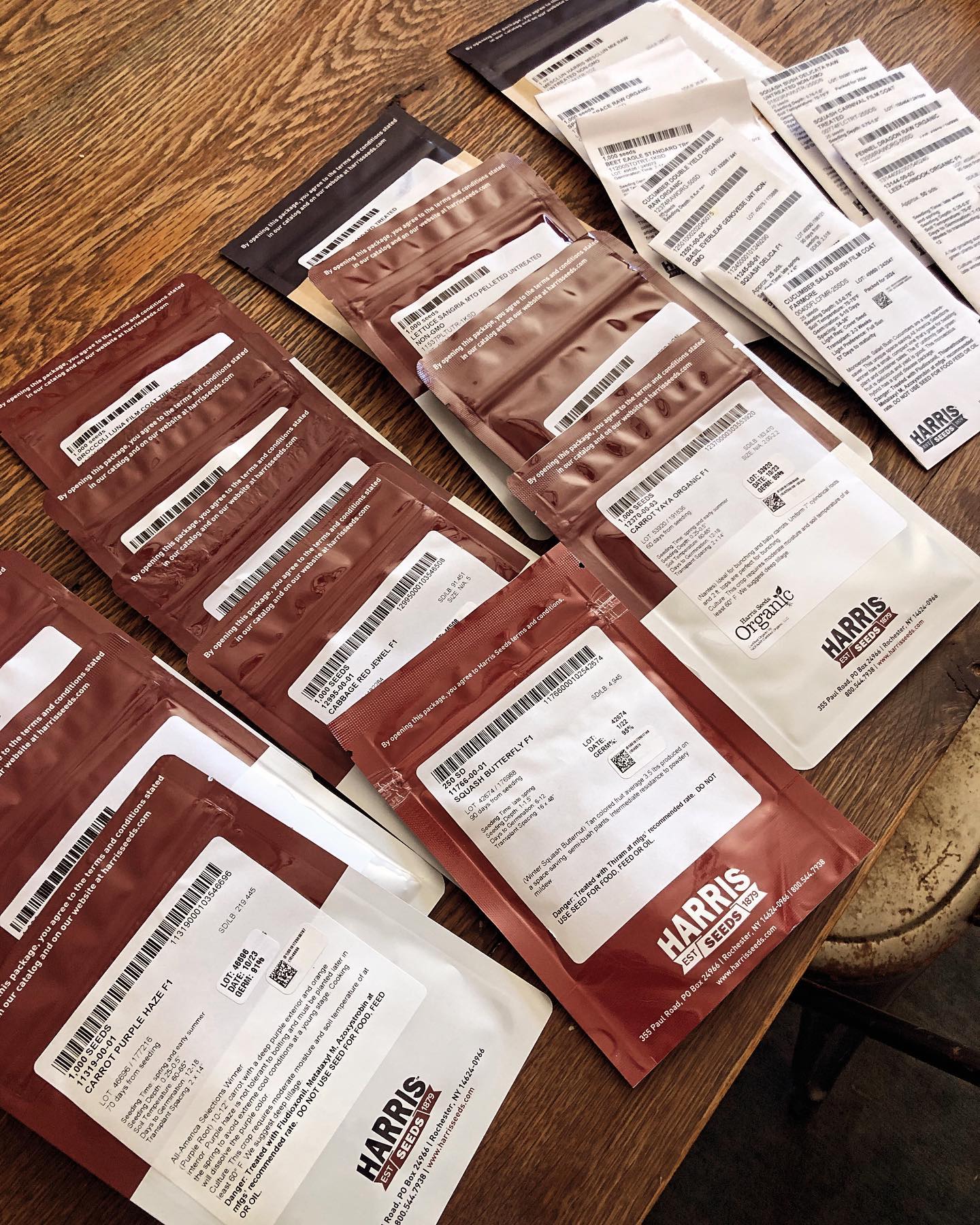 So excited for our seed shipment from @harrisseeds ! They have great customer service for producers and a huge selection of organic and non-gmo seeds. We ordered about 1000 seeds of every vegetable that grows in Teton Valley. Can’t wait for the magic of watching these become food.
#SustainableAgriculture #SupportLocalFarmers #CommunitySupported #SustainableFarming #FarmLife #NaturalLiving #PasturedMeat #GrassFed #EthicalFarming #RegenerativeAgriculture #SmallFarms #HealthySoil #CommunitySupportedAgriculture #SustainableHarvest
#Sustainability #LocallySourced #FreshProduce #EthicalFarming #GreenLiving #WomanOwned #FemaleFarmer #WomenInAg #bossbabe #womeninagriculture