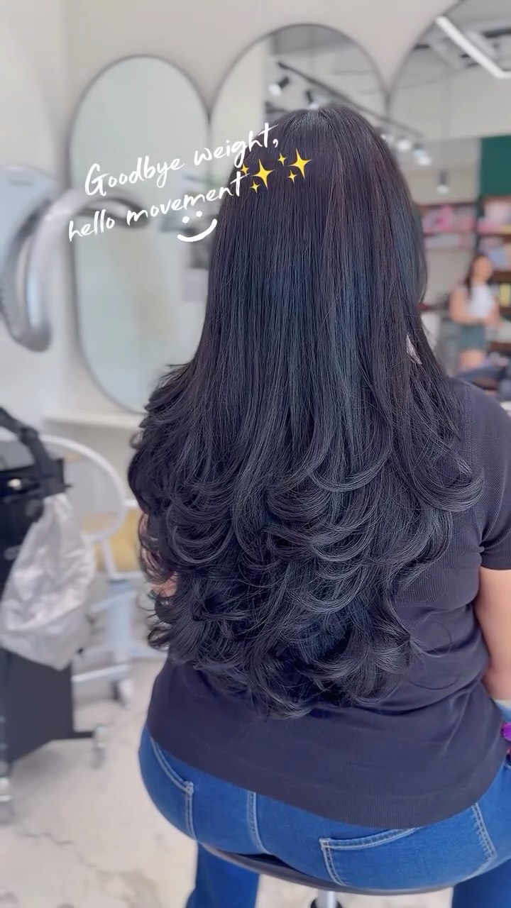 No more messy layered haircuts. β
ππ»Hello light & luxe vibes βοΈ
Layers that move, shine, & wow β¨
Beauty Trends Studio
#LayeredHair #FreshCut #HairGoals #BeautyTrends