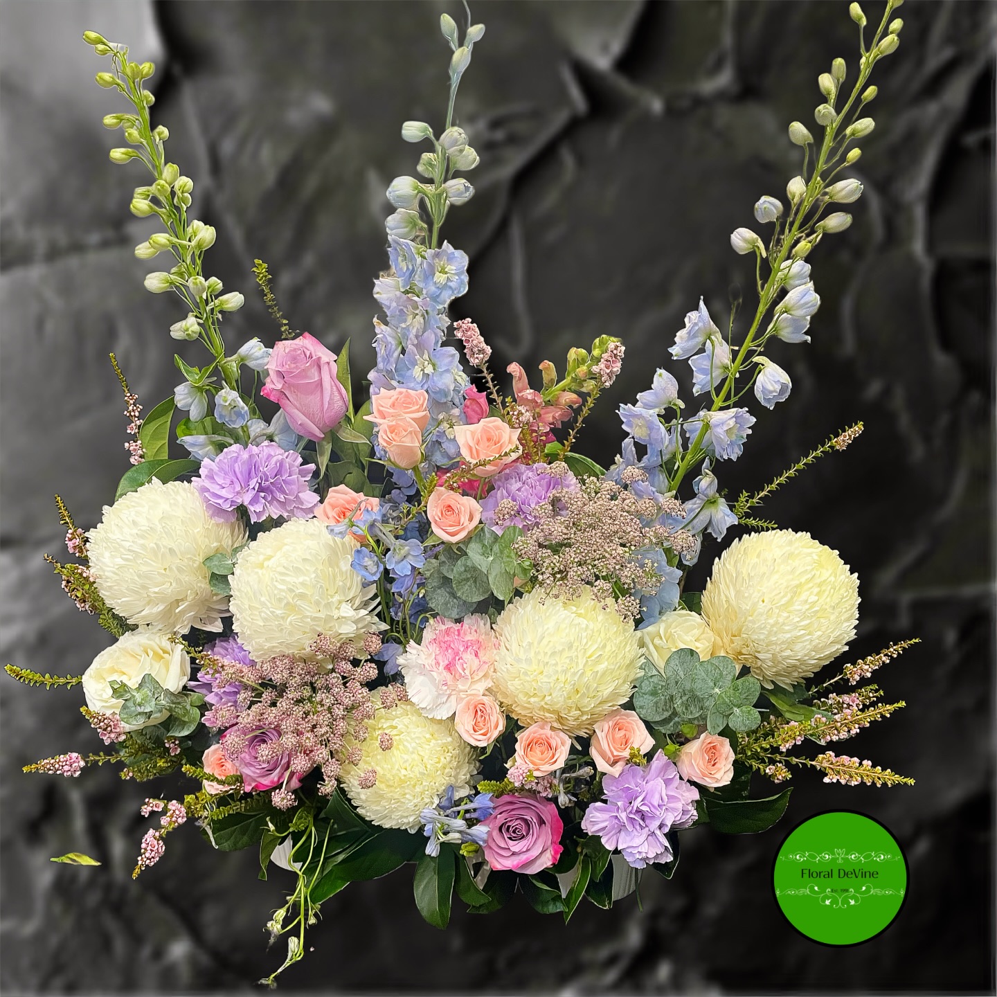 Our Best Advice from Experienced Florists @floral_devine for Valentines Day - Be prepared Order Flowers Early, it’s on a Saturday, &
K eep
I t
S imple
S tud (or studette)
#kiss #valentinesday #lovers #roses #huntershillflorist