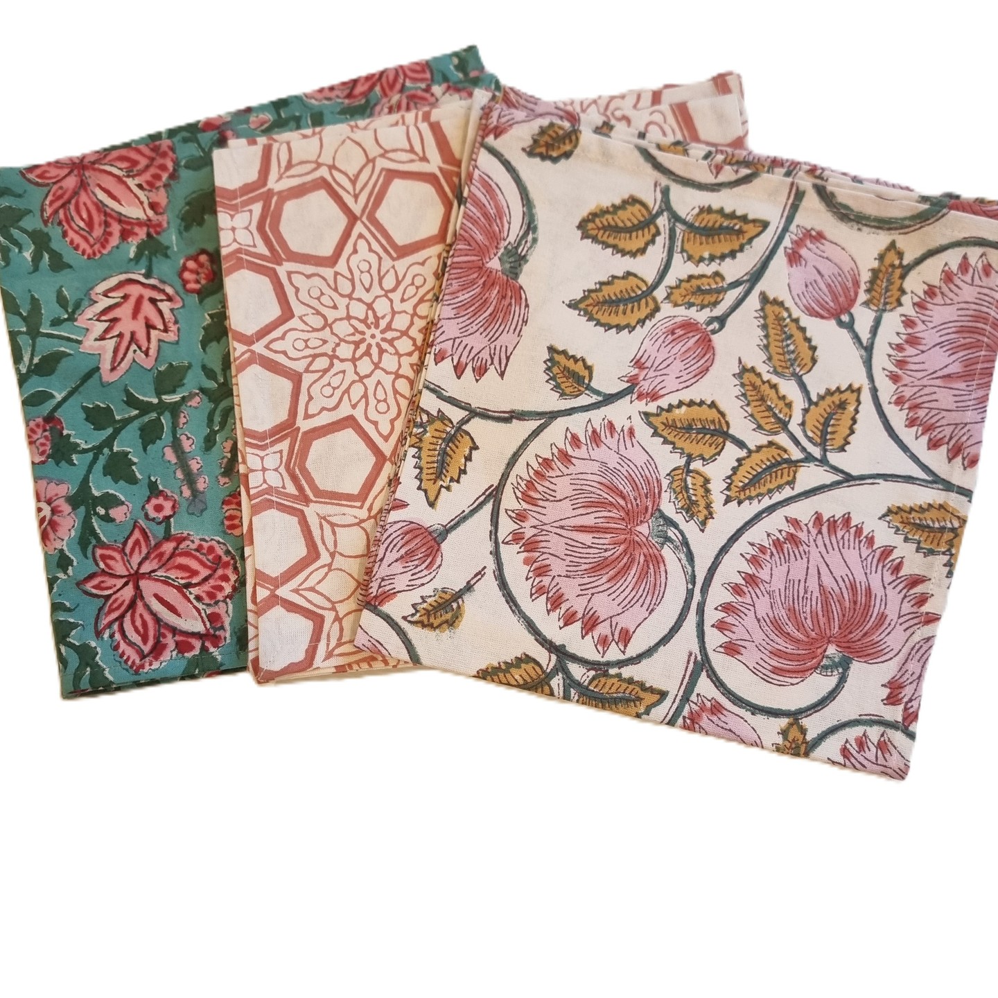 Add a touch of handmade charm and colour to your summer table — set of 6 hand block printed cotton napkins (45 x 45 cm). Perfect for everyday meals or special gatherings. Sustainable, artisanal, and crafted with care in India. Only one left in stock — grab yours!...