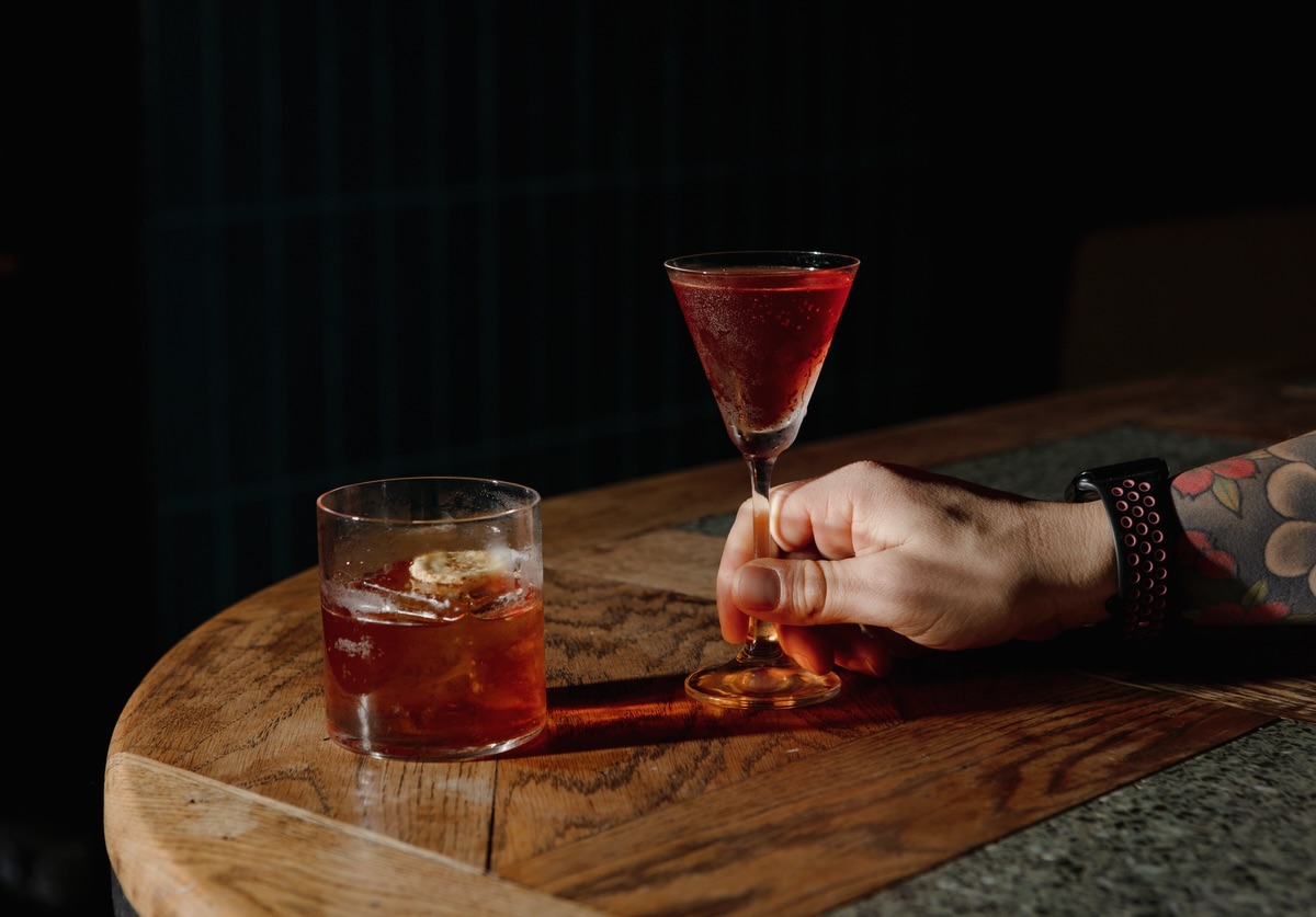 Save this for your next night out in Dalston. @tdyk_london is the new speakeasy cocktail bar below Italian restaurant @hoax_london by husband-and-wife duo @simone_crepaldi_89 and @lidia.c.hx.
Recent shoot for @broadsheet.london
PR @superdupercomms
#TheDevilYouKnow #Hoax #BroadsheetLondon