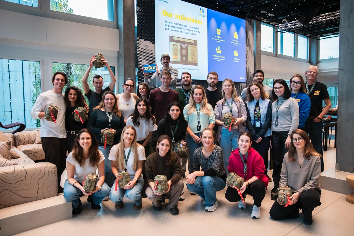 Did you know Team Building can support Ukraine?
In November, @on employees came together with @zuerich_hilft_der_ukraine to prepare IFAKs — life-saving first aid kits used daily by emergency responders in Ukraine.
In one day, 100 people assembled 300 IFAKs. 💪
The kits are already in use in Ukraine.
Thank you to everyone involved 💙💛
Want to do this with your team?
Link in bio.
#TeamBuildingWithPurpose #CorporateVolunteering #EmployeeEngagement #PurposeAtWork #PeopleAndCulture CSR SocialImpact UkraineSupport StandWithUkraine ZhdU