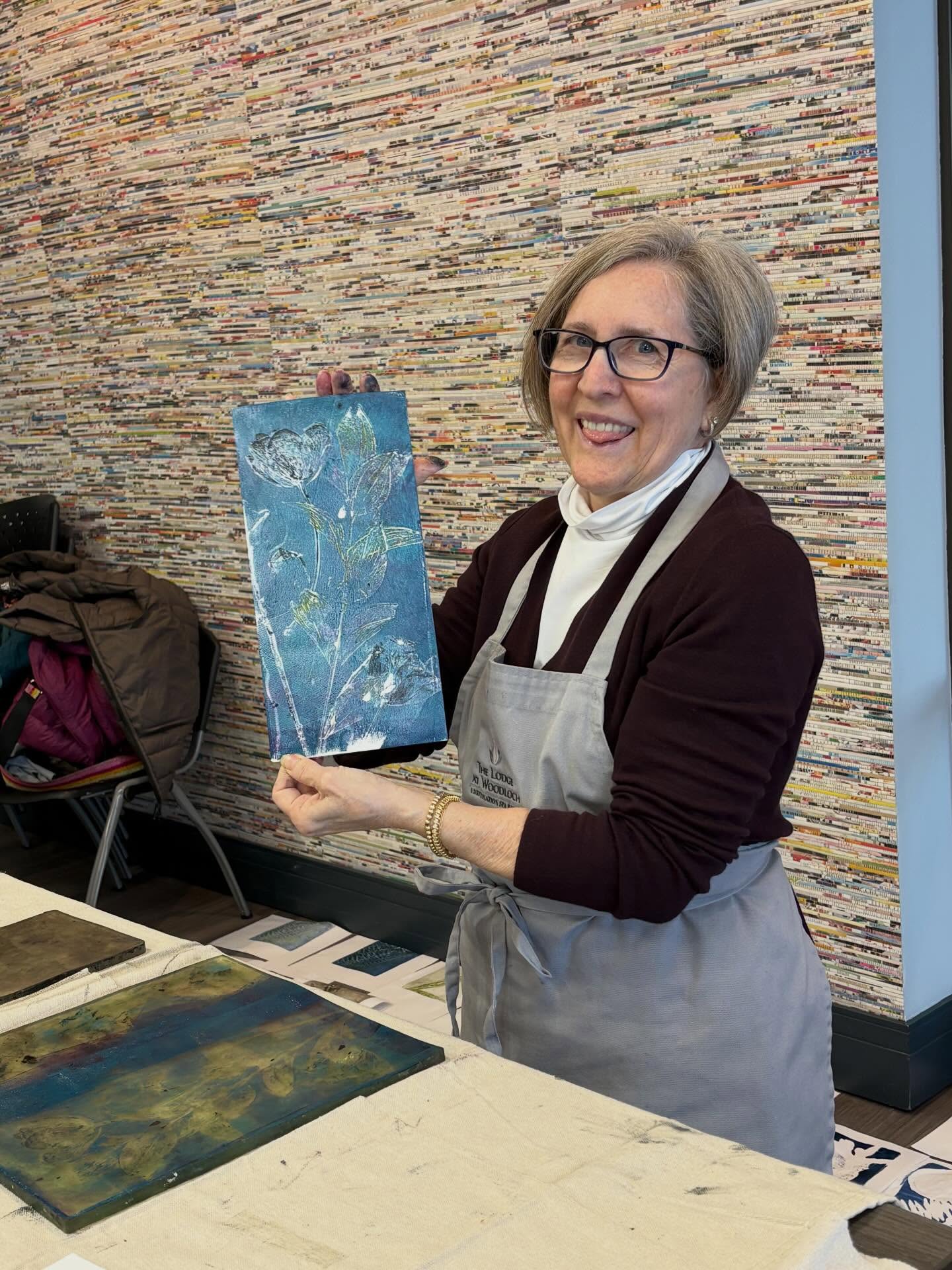 Many thanks to Debra for an amazing gelli print class @thelodgeatwoodloch with flowers and ferns. The wonder of looking , pressing, lifting…oh wow!!!