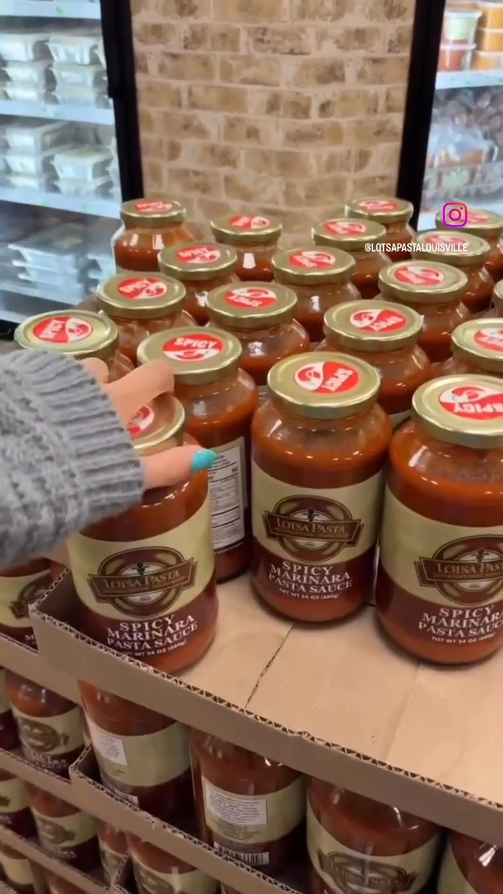 Mondays aren’t so bad when they include a trip to Lotsa Pasta! 🛒🧀🍝❤️ #artisanpasta #louisvillefoodie #locallyowned
Dinner ideas, Louisville eats, artisan pasta, pasta sauce, charcuterie board, take & bake entrees