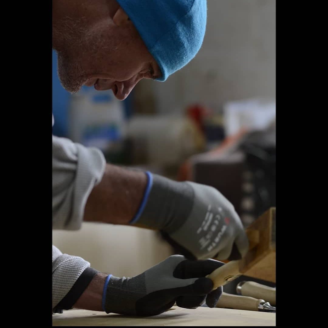 Winter in the workshop. Slow fingers but meticulous joinery. Interesting combination.