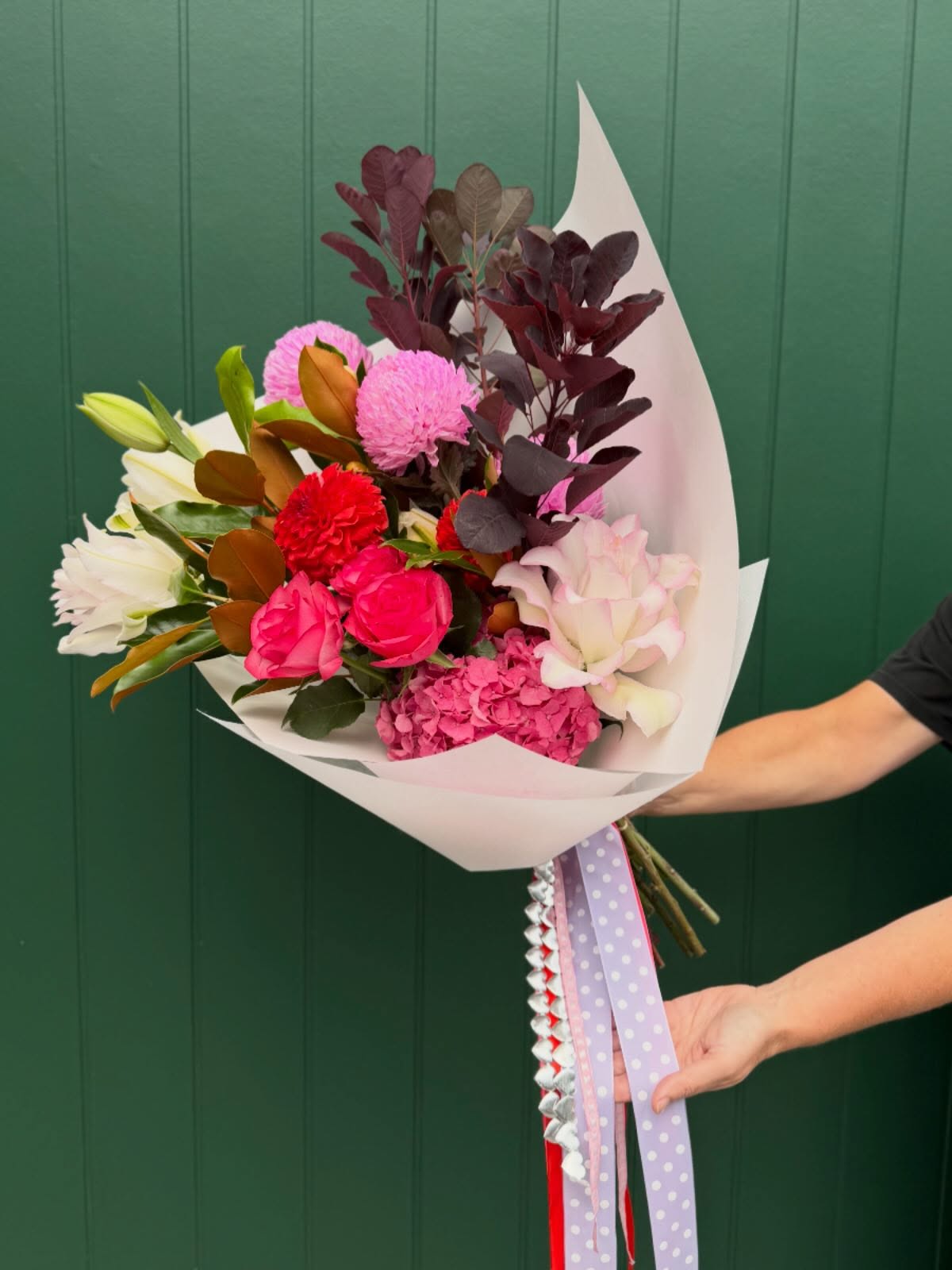 A big, bountiful cascade of Valentines blooms overflowing with romance- lush, dramatic, and bursting with Love. ❤️