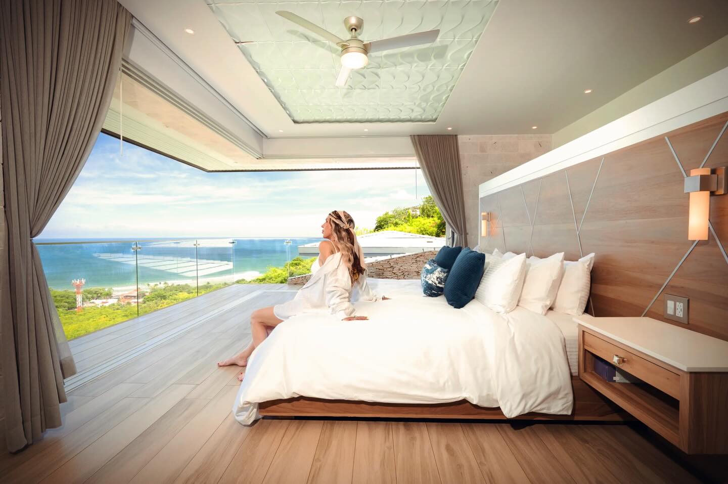 “Once you stay this way, it’s hard to go back.
Ocean views. Open spaces.
Nothing rushed. Nothing forced.
When you’re ready — save this.”
#guanacastevacationrentals #tamarindovacationrentals #luxuryvacationrentals #oceanviewvilla #costarica