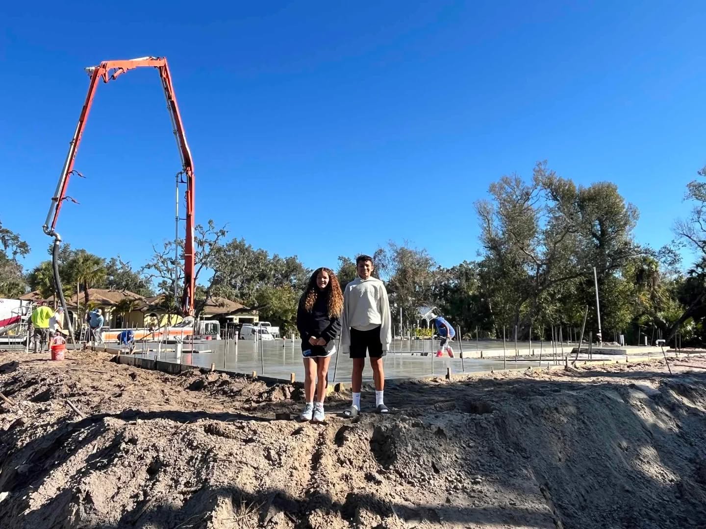 From dirt to dreams β¨ Slab day is basically a homeβs birthday π and today, weβre celebrating a brand new custom beginning! π‘
.
.
.
#qualityhomesofpc #qualitybuilt #customhomefoundation #slabday #dreamhomeinprogress