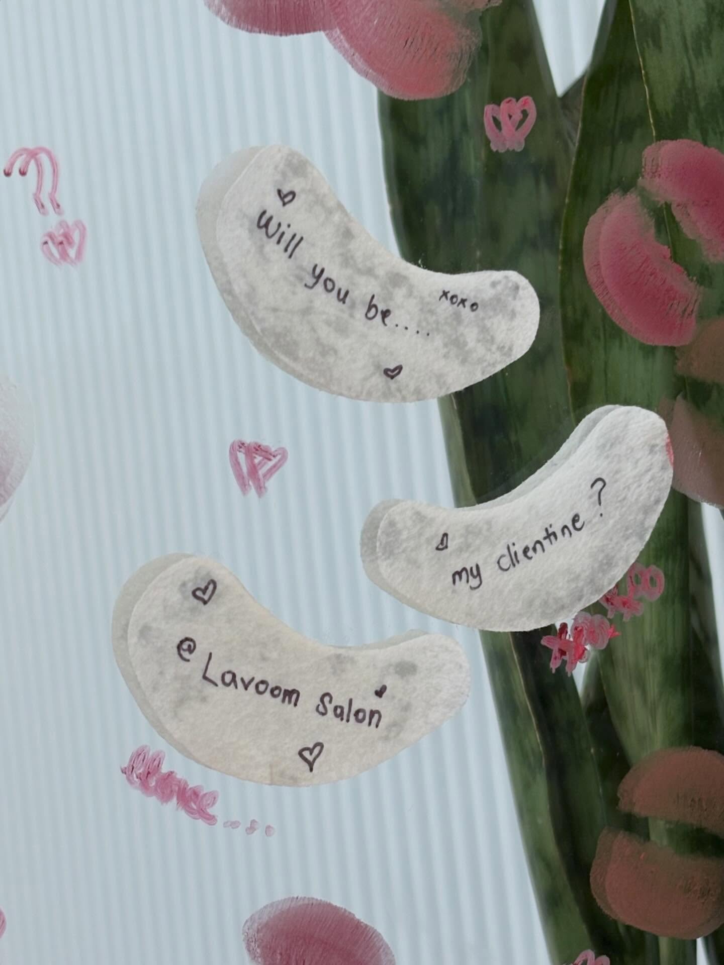 Will you be my client? 💌✨
I promise great brows & lots of love.
.
.
.
.
#Lavoomsalon #brow #lashes