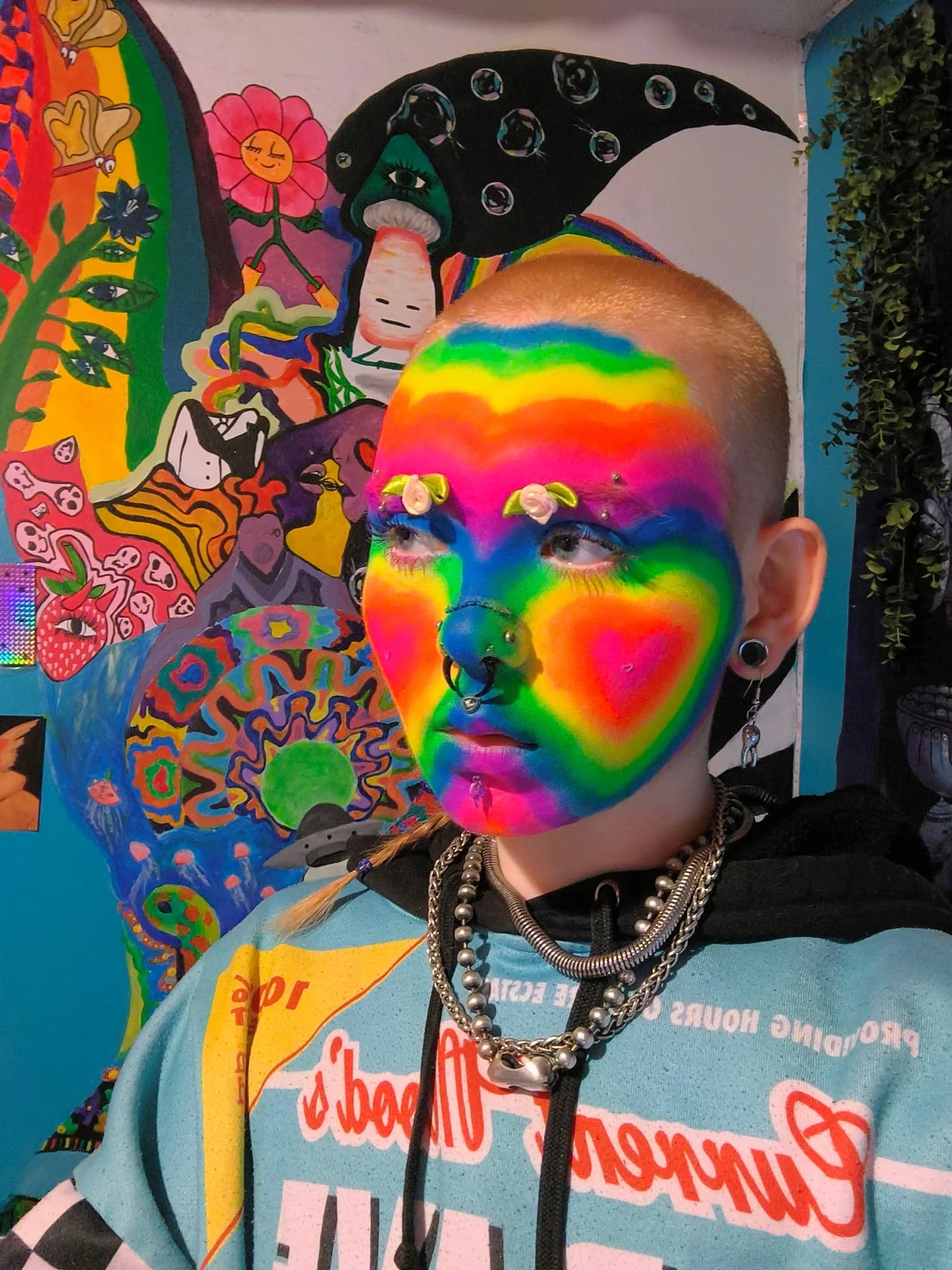 valentine's eve makeup 🍄✨💗
Last day of 'surface tension' by @queerfestnorwich tomorrow at @stmargaretsgallery in Norwich go check it out as little date idea. 🫂 If not find me @theforumnorwich on at queer market on 28th with lots of goodies to buy 💅
#makeup #artdegree #artist #makeupartist #alternative