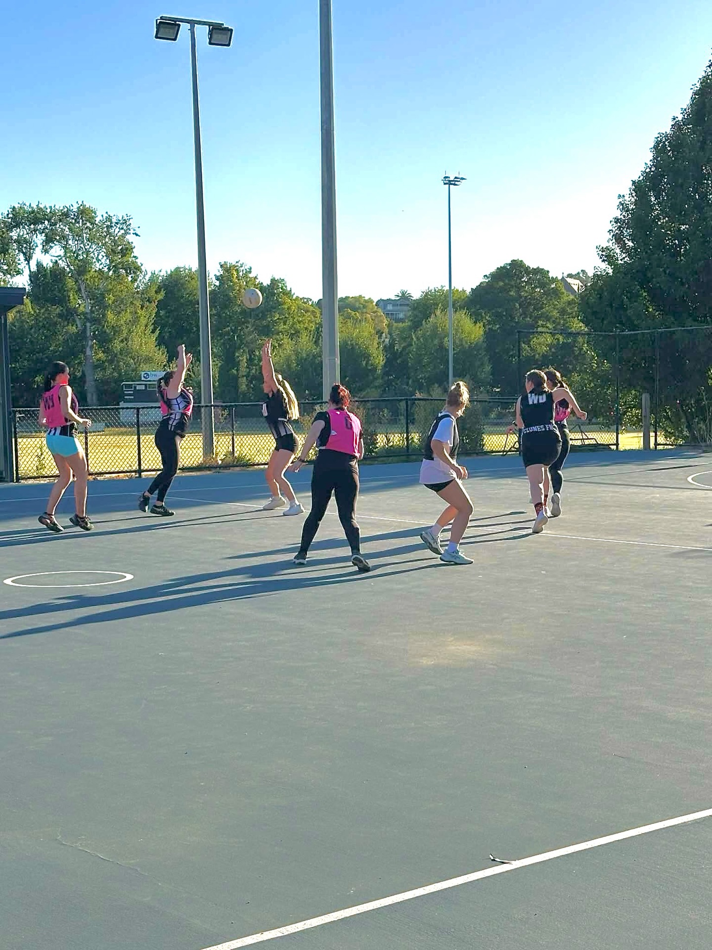 The girls pulled the bibs back on in our first round of trials last Thursday! More trials are happening this week 🖤🤍