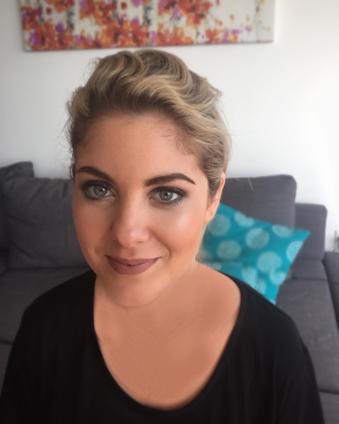 Hi guys! Sorry for the wait! You know that Christmas madness don’t you! This look is a little bit of a throw back! We did an emerald Smokey eye on this Bristol babe for her charity gala! #canada #ottawa #ottcity #ottawaartist #ottawamua #ottawamakeup #ottawamakeupartist #ottawainfluencer #makeuplife #makeuptalk #makeuplooks #makeupblogger #makeupjunkies #makeupaddiction #makeuplover #makeuplove #makeupguru #makeupgeek #makeuptime #makeupideas #beautycommunity #beautylover #makeupcollector #makeupgirlz #talkthatmakeup #makeupselfie #mualife #dailymakeup #featuremuas #ipreview via @preview.app
