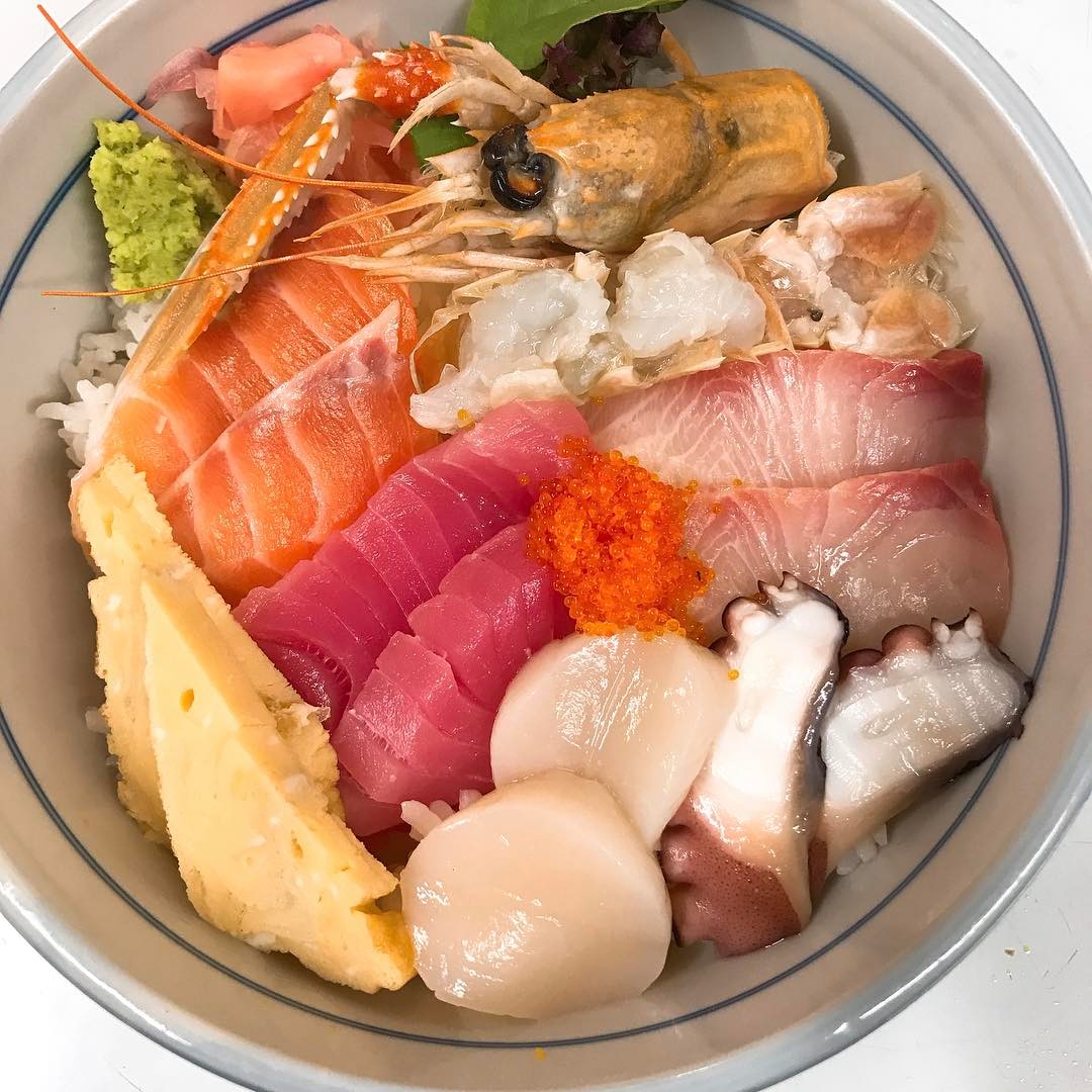 Deluxe Chirashi Don $22 with Miso soup #Sashimi#japanesefood #Sushi#perthfood #MISAKI Japanese Restaurant
