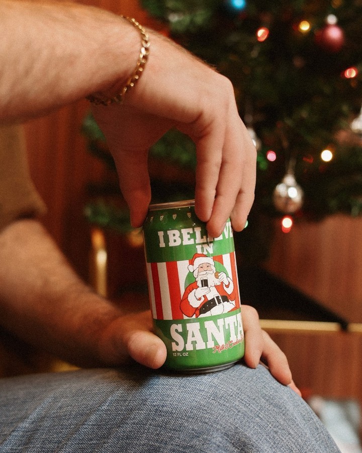 Here comes Santa Claus! Welcome back to our “I Believe in Santa” Beer! This milk and cookies inspire brew is sure to be a crowd favorite this season.
#NashvilleTN #HolidayVibes #Beer #CraftBeer #RSLipman #BeerME #CraftBeerinNashvilleTN