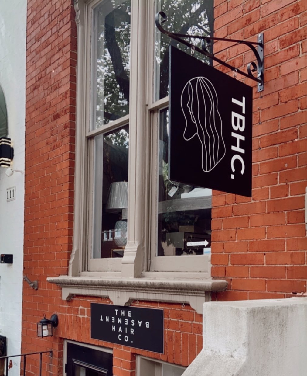 Telling all our clients to find us by looking for the floating head. Its been working out
•
•
•
#smallbusiness #downtownfrederick #frederickmd #smallbusinesspotlight #microsalon #supportlocal #womanowned #supportsmallbusiness #nontoxicsalon #salon #marylandsalon #fredericksalon #mdsalon