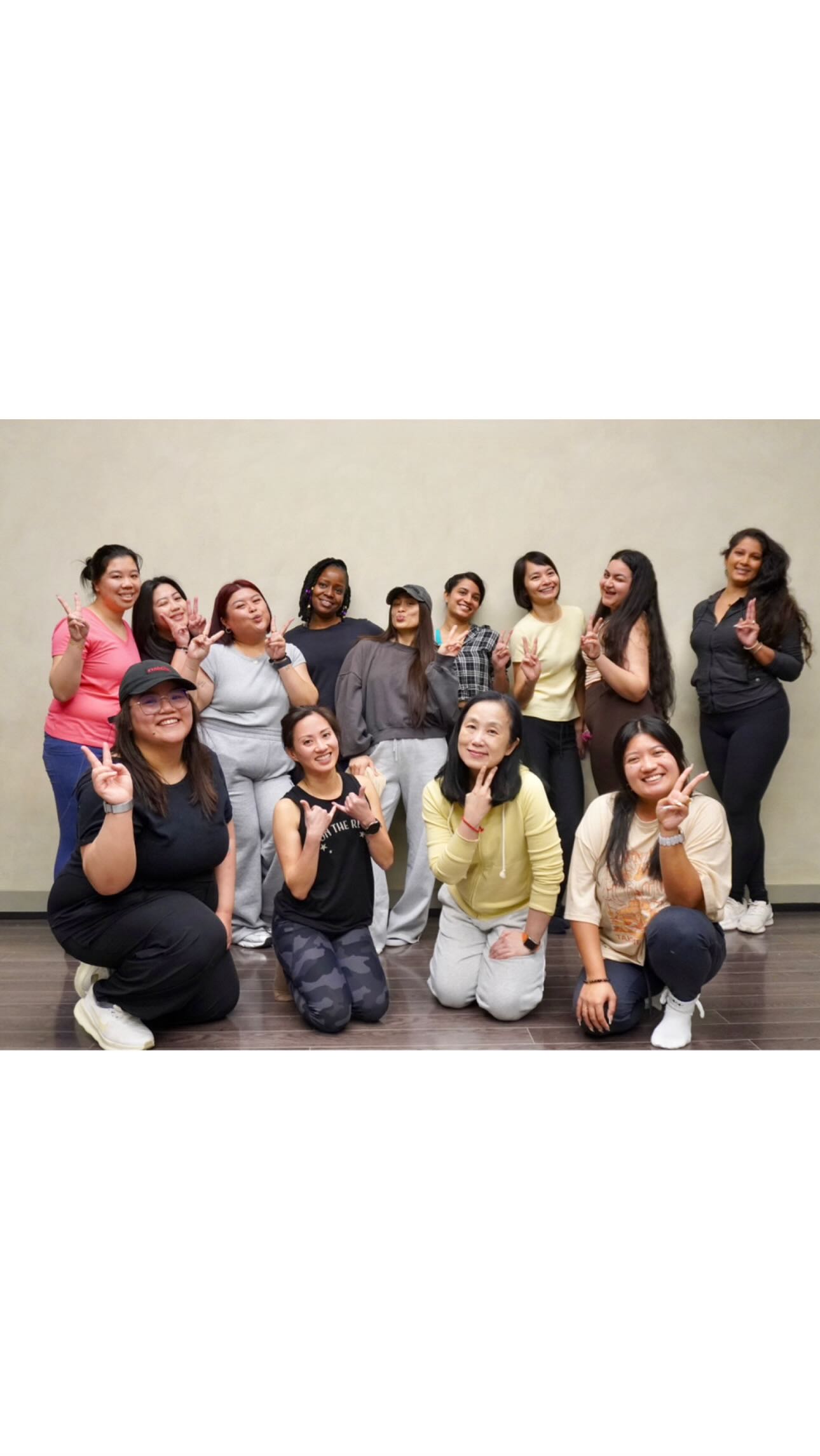 Rhythmic Vibes✨
This isn’t a class about perfection.
It’s a space to listen to your body and let it lead.
We move together through simple, guided steps — and you’re always invited to add your own rhythm, energy and pace.
If you’re craving movement that feels good instead of forced, this might be for you🌸
Join the ClairConscious Community🤍