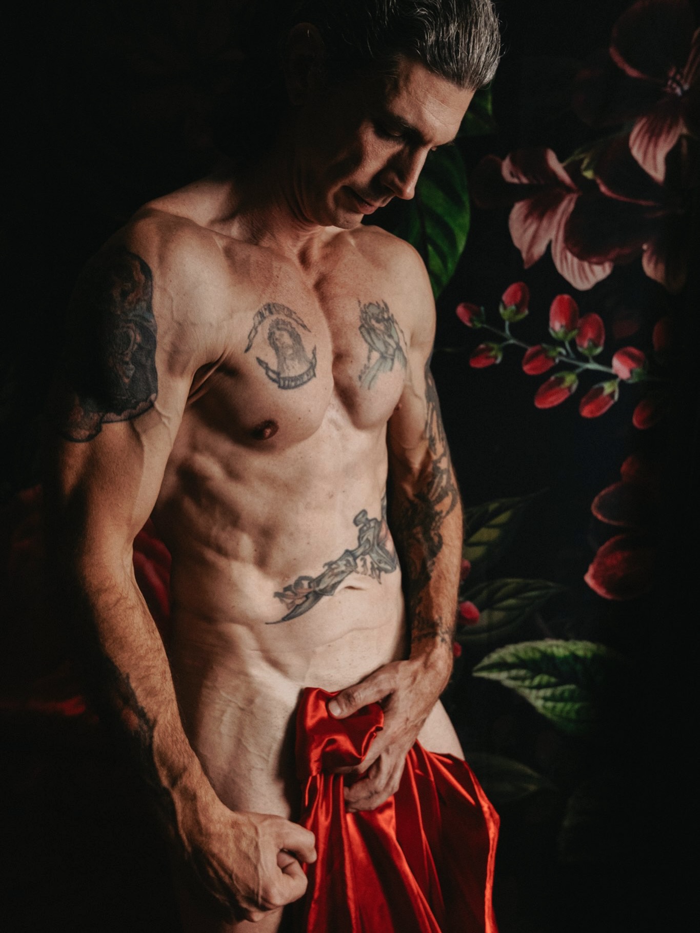 “The ultimate measure of a man is not where he stands in moments of comfort and convenience, but where he stands at times of challenge and controversy.” — Martin Luther King Jr.
True power lies within.
Breakthrough Boudoir
#boudoir #boudoirinspo #boudoirphotographer #photography #kentucky