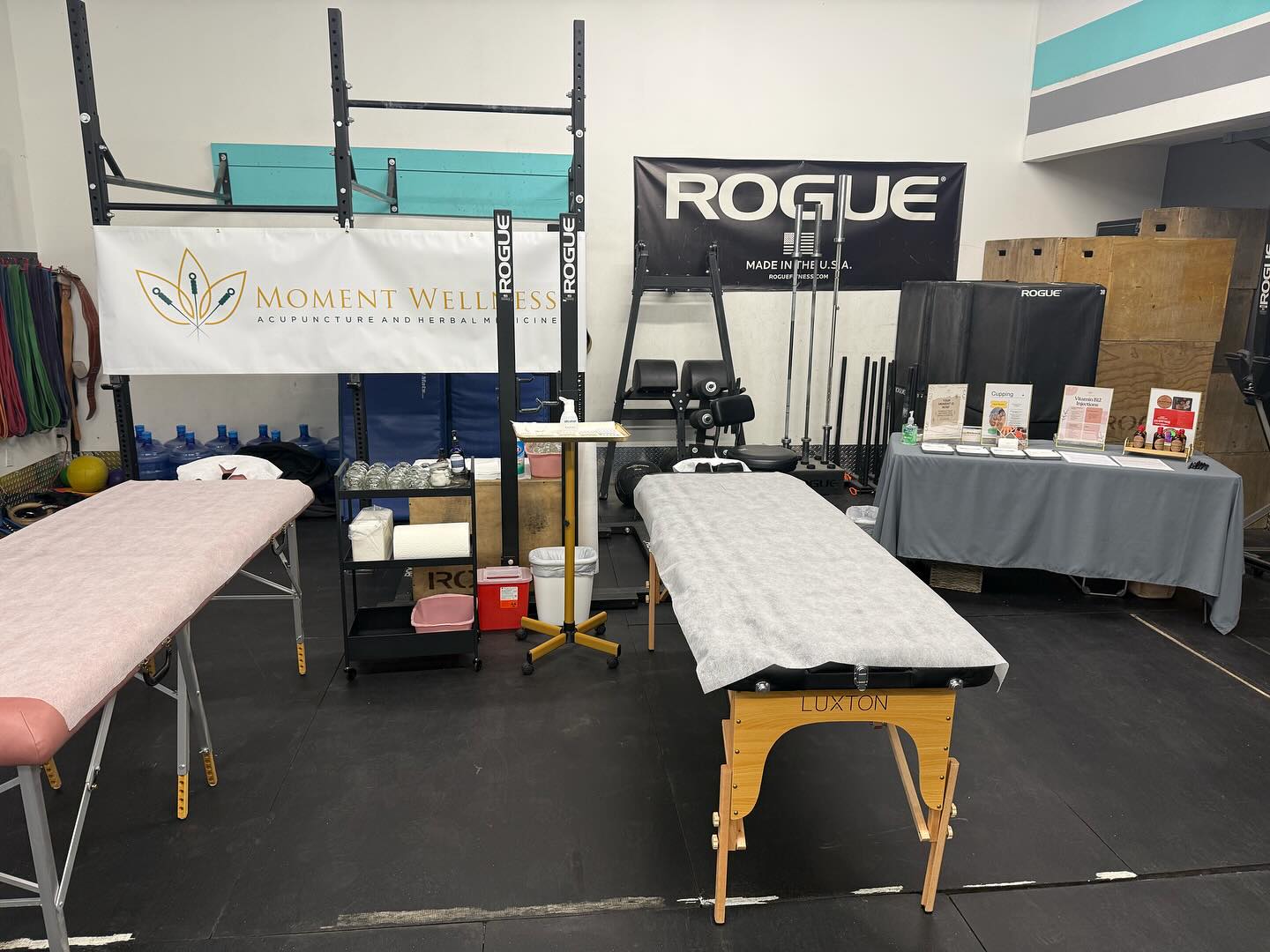 Huge thank you to the amazing community at @crossfitconifer for coming out and experiencing Moment Wellness Acupuncture! 💪✨
We loved sharing acupuncture, cupping therapy and B12 energy boosts with you all. Hope you’re feeling refreshed, recovered, and strong after your sessions!
Can’t wait to see you again soon—next stop, the clinic for deeper recovery, performance support, and total wellness.
Ready to feel your best? Book your session today and keep the momentum going!
#MomentWellness #AcupunctureWorks #CrossFitRecovery #CuppingTherapy #B12Shots #SportsRecovery #ConiferColorado #HolisticHealth #WellnessJourney #AcupunctureNearMe #RecoveryAndPerformance