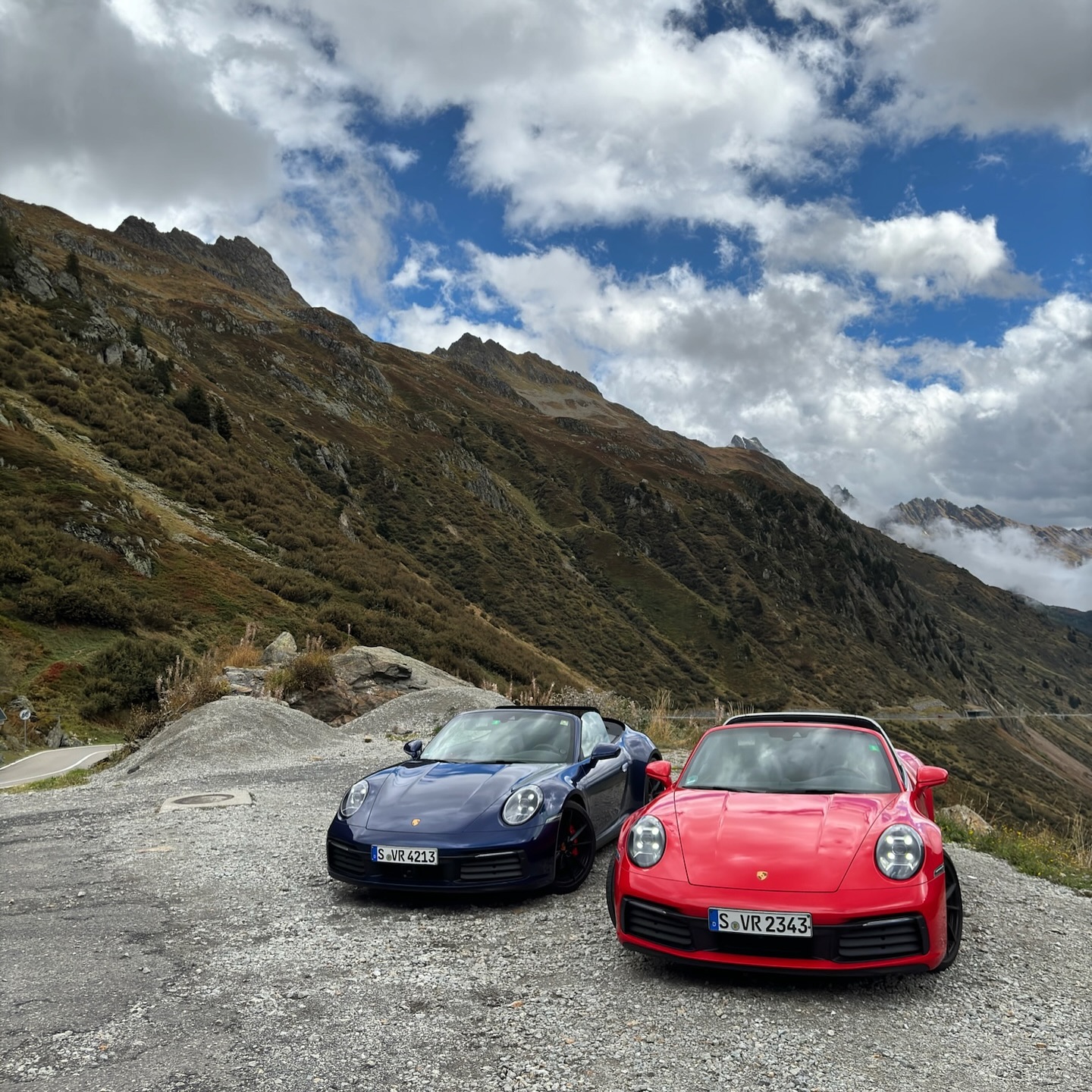 Pushing the limits of perfection, two iconic Porsche 911s meet Switzerland’s breathtaking mountain roads. The thrill of the drive, the power beneath, and the beauty around—this is where passion meets precision.
#Porsche911 #ExclusiveExperiences #SwissPass #UltimateDrive #CarLovers #ExcExp