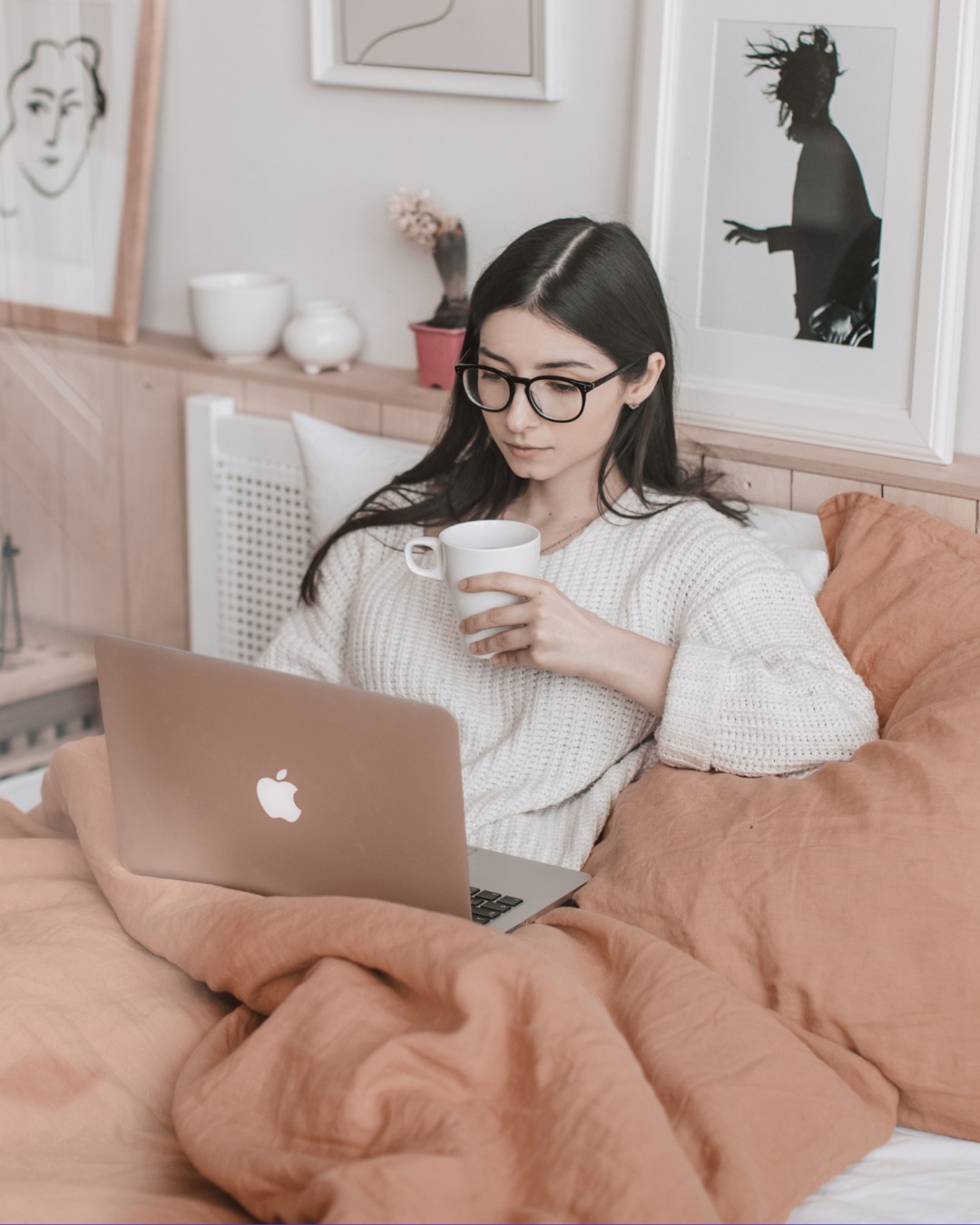 Professional care, accessible from wherever you are.
#glauco #wellness #selfimprovement #virtualtherapycare #accessiblewellness #mentalhealthforall #onlinetherapysupport