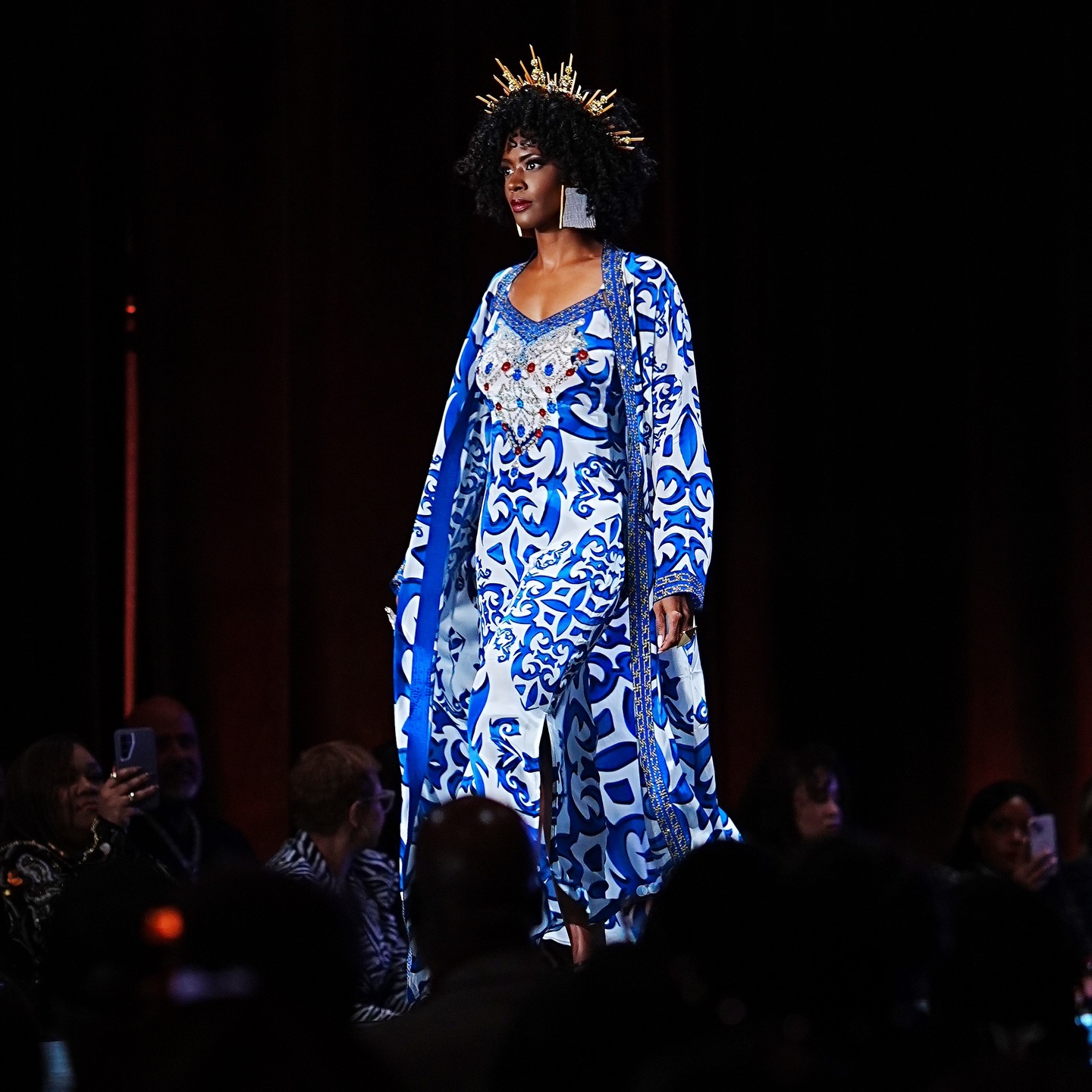 Annia Louisa X NYFW ‘26 Look 2
Photography @dilovar.photo
Collection @shopannialouisa Santorini
Accessories @andmade_byhand
Fashion Assist @jaylynn_kirtley
Model @iamcourtneycaldwell
Production @thebureaufashionweek
#nyfw #annialouisa #resortwear