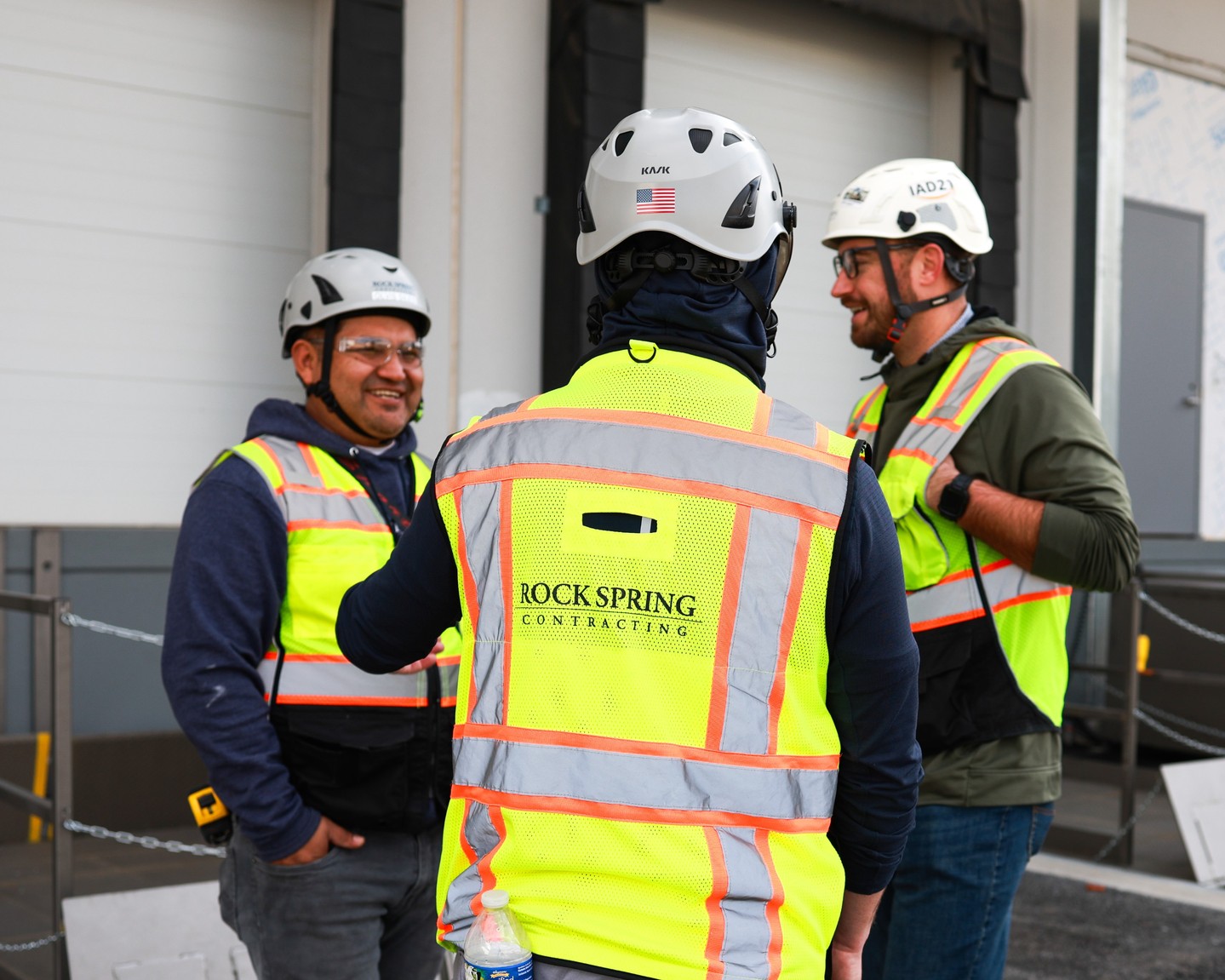Our work is just about complete at AstraZeneca's newest campus in Gaithersburg, MD. This 198,000 square foot facility is built to support world-class research and testing. Some project features include:
📐Ceiling heights up to 36’
🦺Vaulted interior and exterior canopies exceeding 20’
👷♂️High-end architectural finishes throughout
Thanks to @buchconstruction for leading the way on this project!
