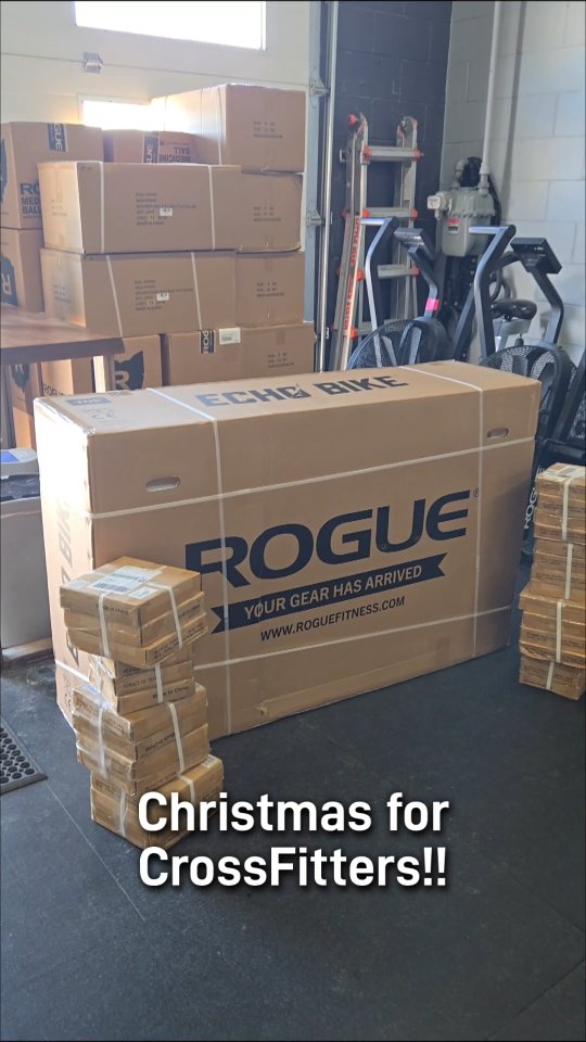 It's equipment upgrade time! Always an exciting day to unbox new stuff for the cool crew at @crossfitbrio ✨
#homeofthecommitted #continuousimprovement #crossfitaffiliate #yxefitness #teambrio