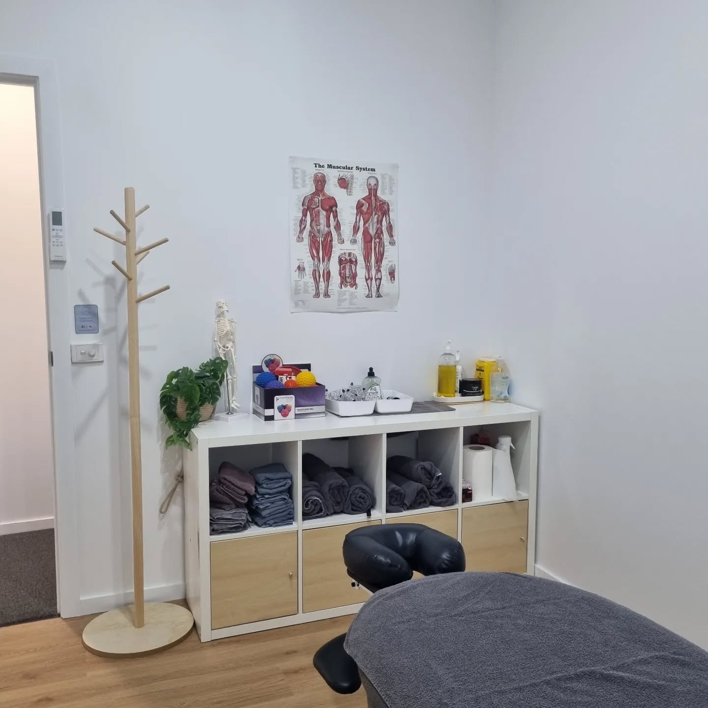 NEW CLINIC OPENS MONDAY 5TH FEBRUARY
You'll find us at 1034 North Road, Bentleigh East.
See you there!
X
