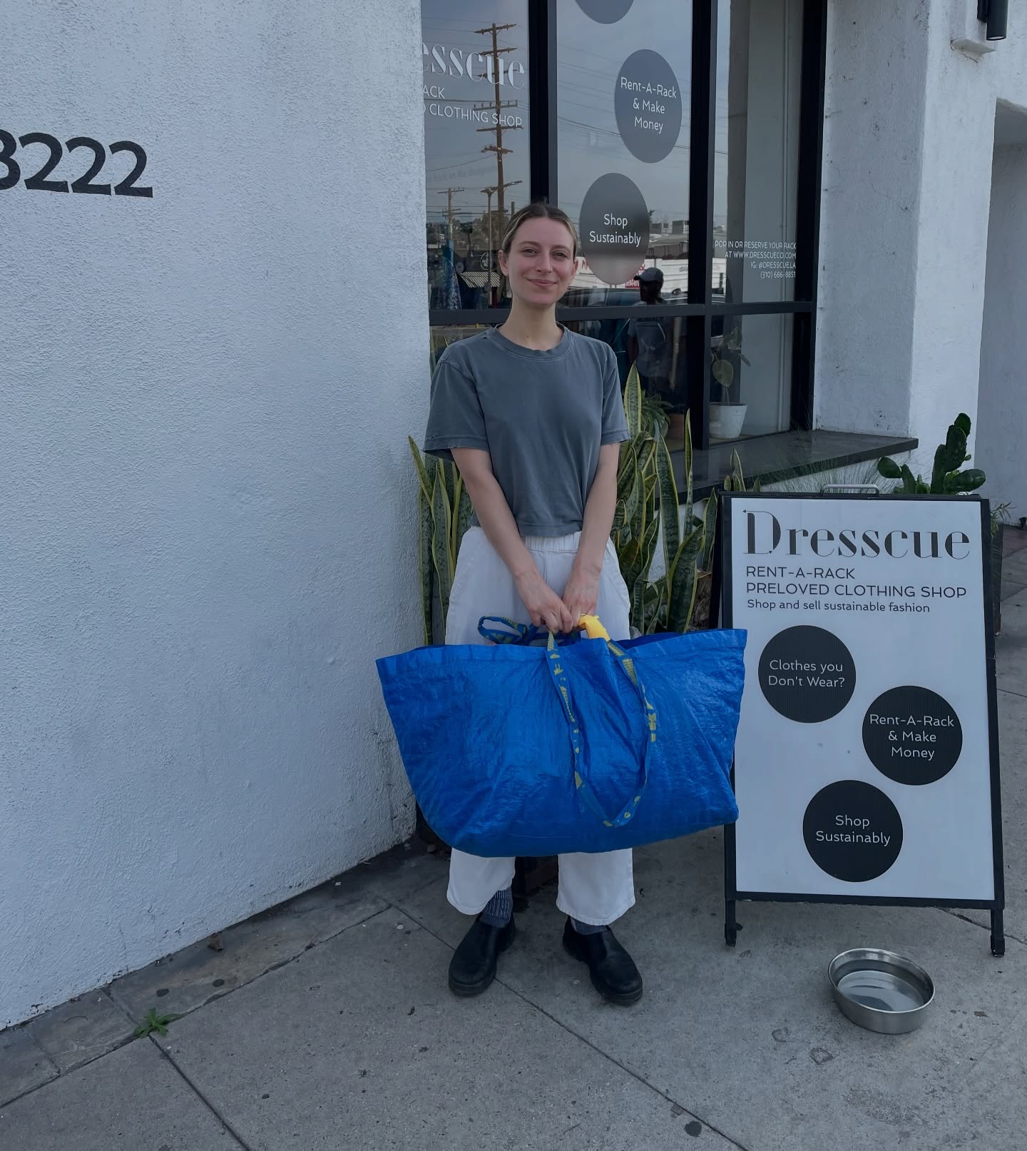 Sarah just wrapped up her two-week rental and sold over $1,300 worth of her preloved pieces 👏
Clean closet. Extra cash. Sustainable fashion. Ready to book your rack?
#dresscue #rentarack #closetcleanout #prelovedfashion #sustainablefashion