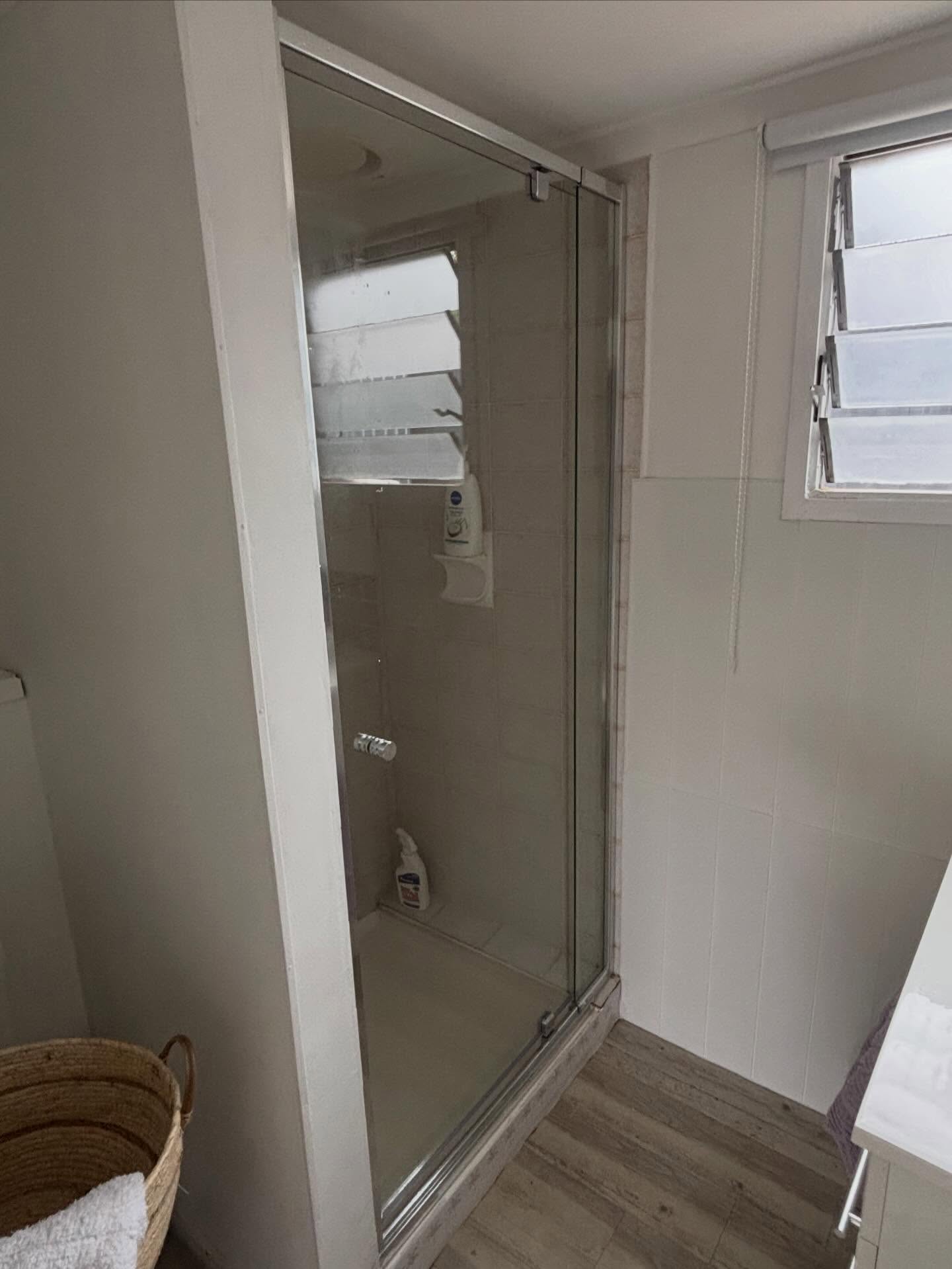 An old and damaged sliding gold shower screen was replaced with this modern, sleek, chrome pivot door option!
Completed today in Scoresby by the professionals.