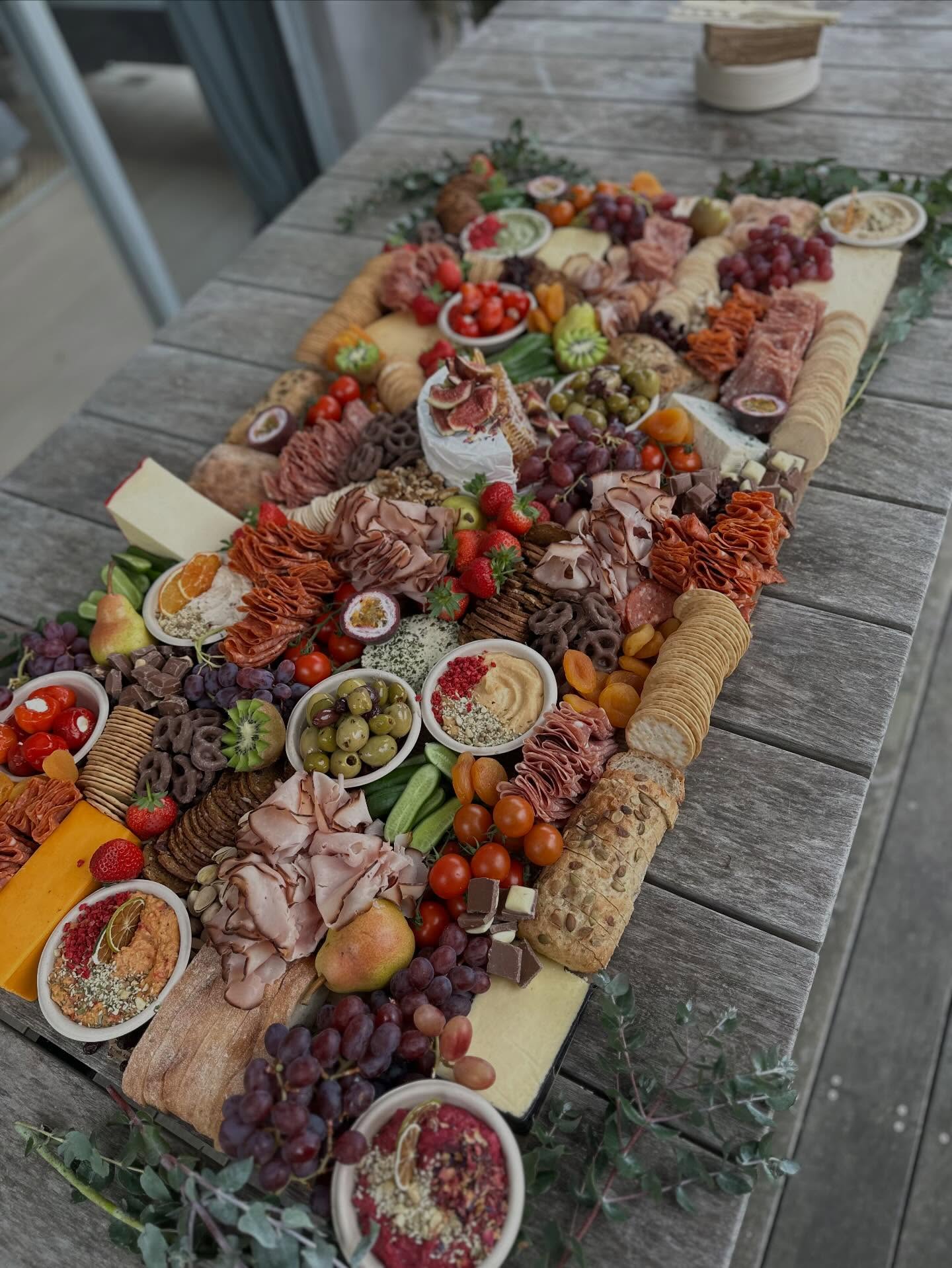 1M Grazing Table
.
.
.
.
.
#grazingtables #grazingplatters #weddinggrazing #weddingfood #weddingplatters