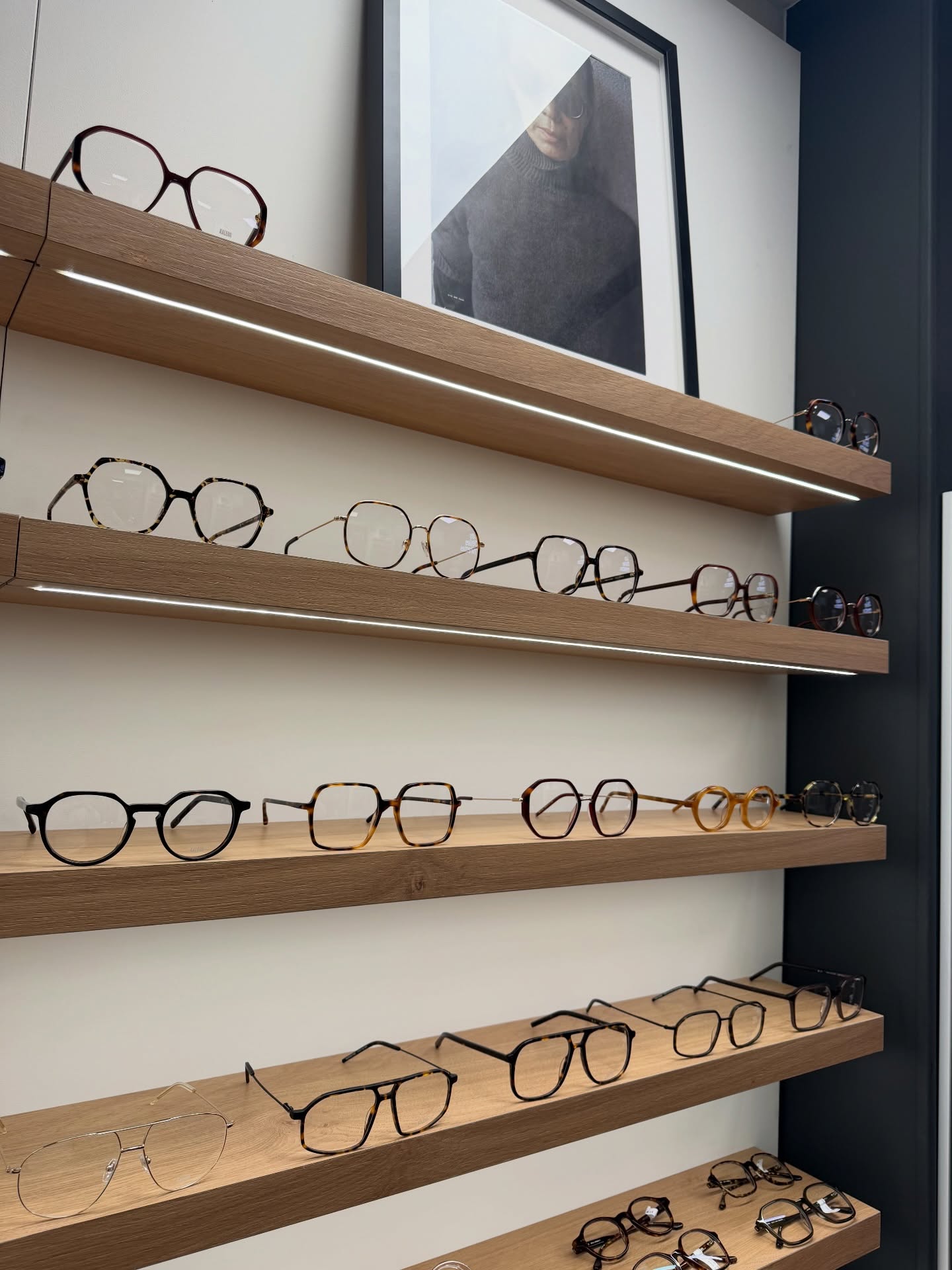 KALEOS Eyewear - Montures de créateur à Wambrechies
Nouveau réassort KALEOS chez votre opticien indépendant à Wambrechies !
Montures de créateur au design affirmé, à porter tous les jours ( et à remarquer 😎)
💶 Montures KALEOS : de 199€ à 259€
📍 Exclusivité KALEOS à Wambrechies
👓 Swipe pour voir la sélection
#kaleos #kaleoseyewear #lunettesdecréateur #opticienindependant #opticienwambrechies