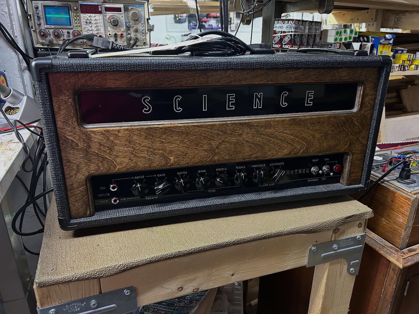 The Science Mother is a big honkin’ amp