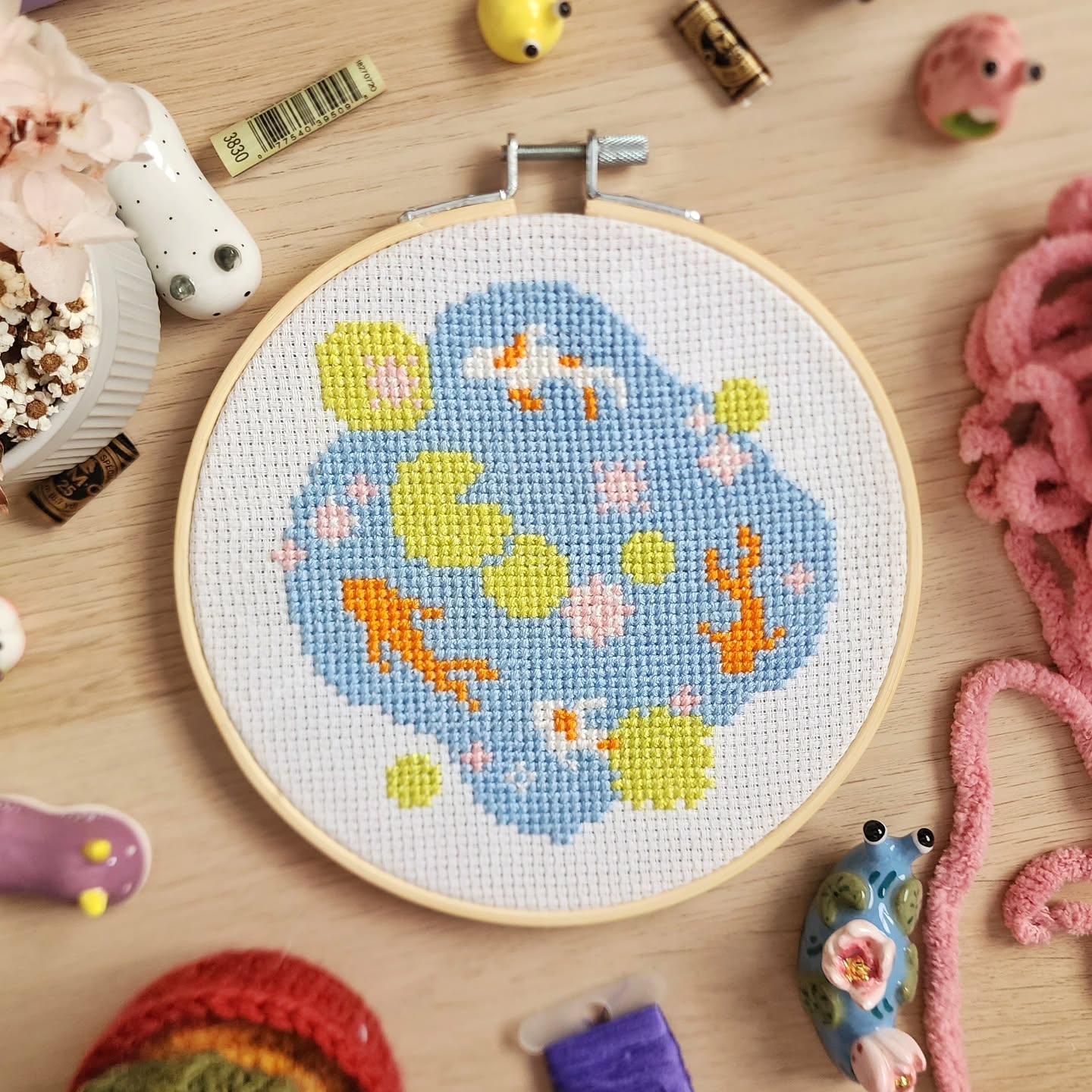 Blub blub fish Koi Fish Pond by You Cross-Stitch Kit and my other kits are up on my website! Hands up of who has gotten this before I actually have time to update my website 🙌🏻
You can get them from productivebyyou.com, link in bio ❤️