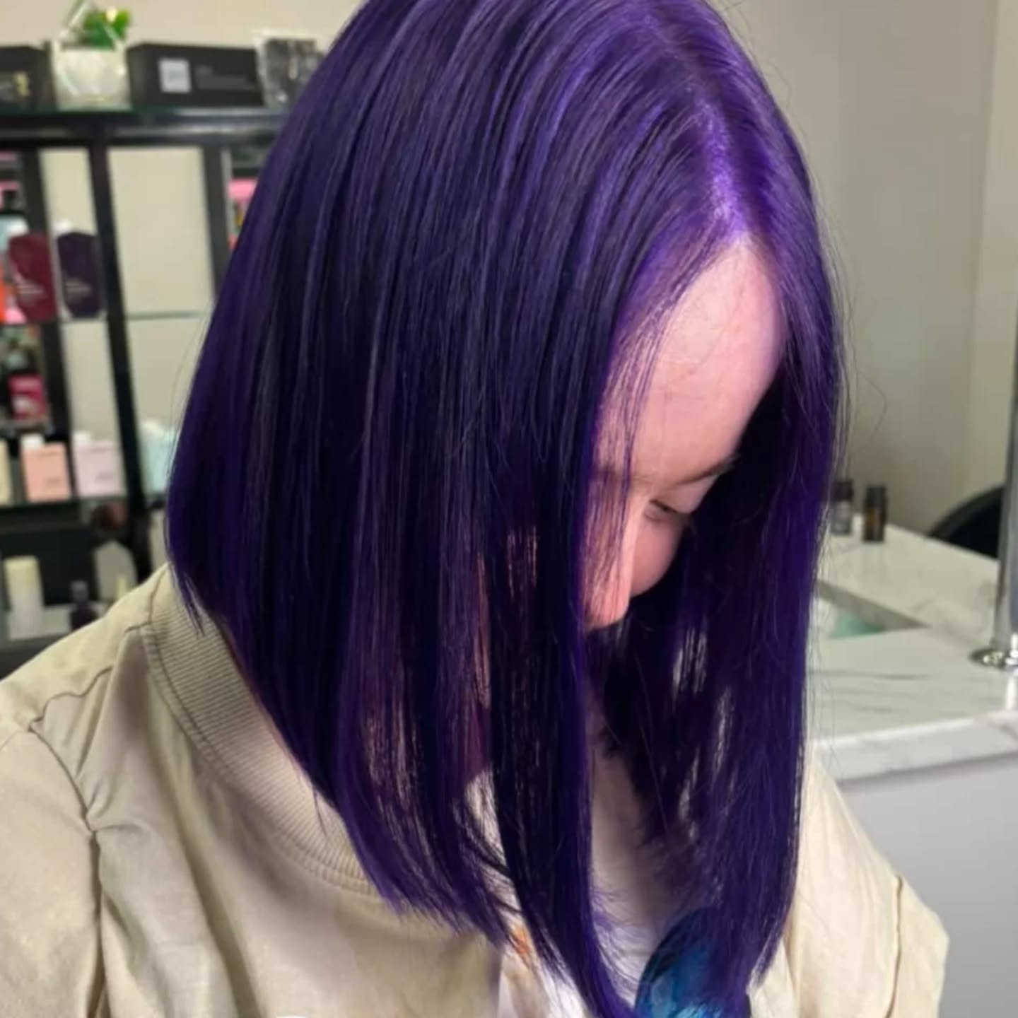 Purple Reign 💜👑
@morgan.beautifyhairdesign
#purplehair💜 #victoriapointhairdresser #beautifyhairdesign #brisbanehair #crazycolourhair