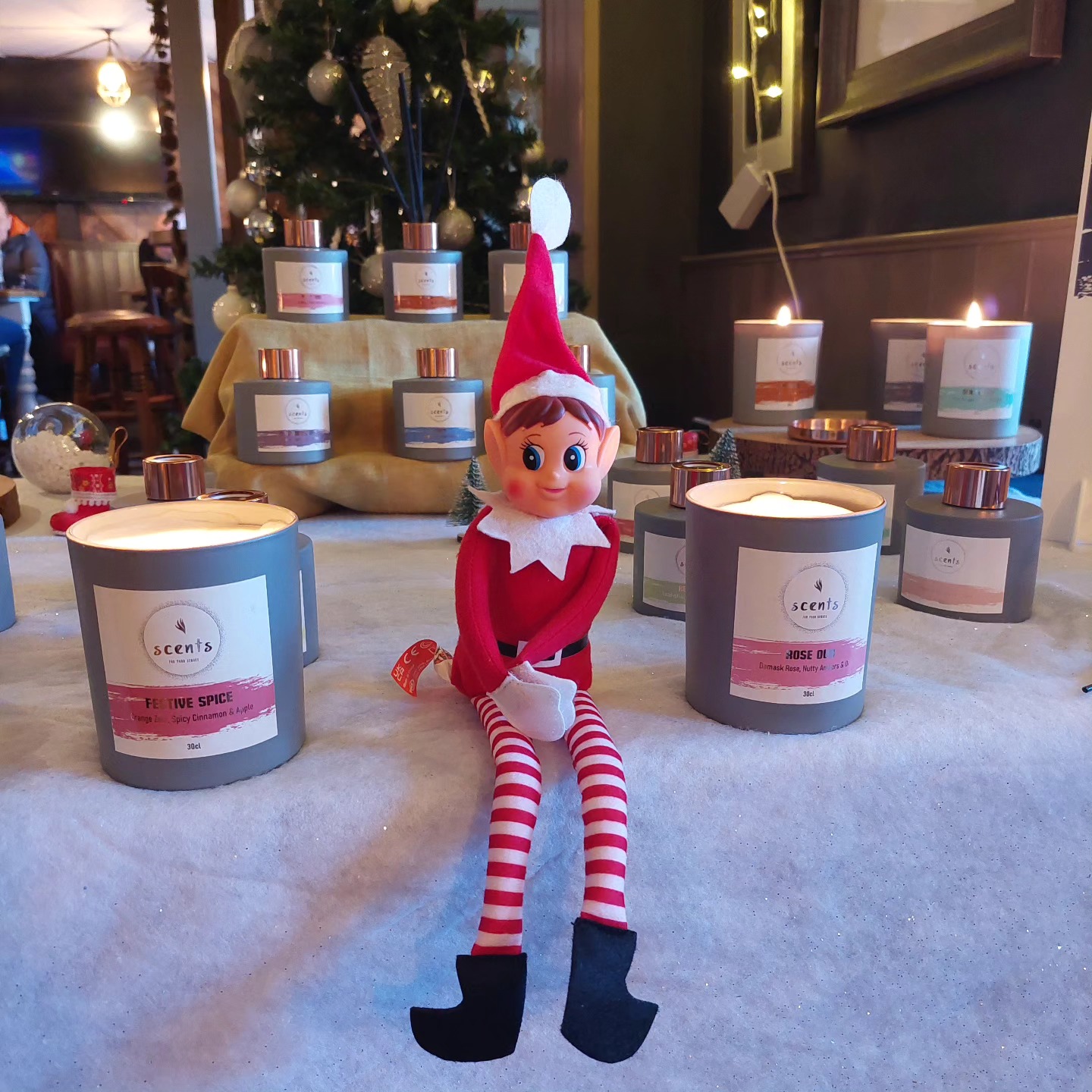Look at Scenta's Elf on the shelf...I wonder what he's sniffing ☺️🕯
#christmasshopping #presents #scentedcandles #naturalsoywax