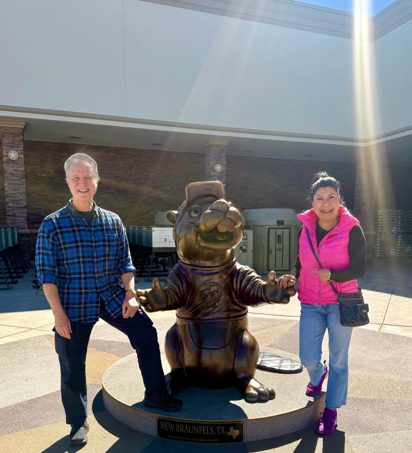 When in Texas, you go to @bucees 💫🦫
#passionistachic
#texaslife #newbraunfels #texashillcountry #sunday