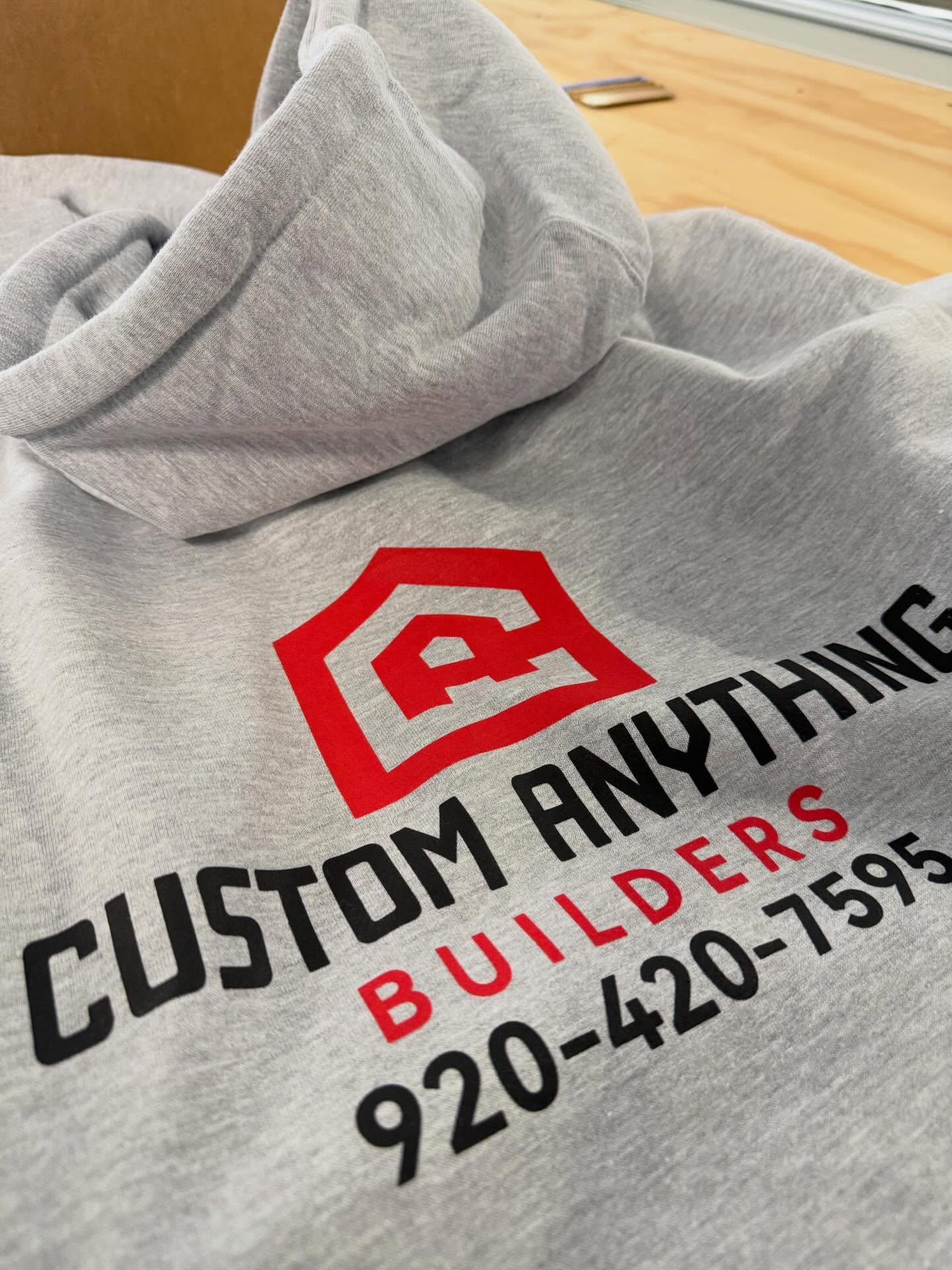 New @custom_anything_builders swag being printed today. Send us a dm to find out how we can help your business, event or organization!
.
.
.
#workwear #customshirts #screenprinting #riponwi #bluedesignco