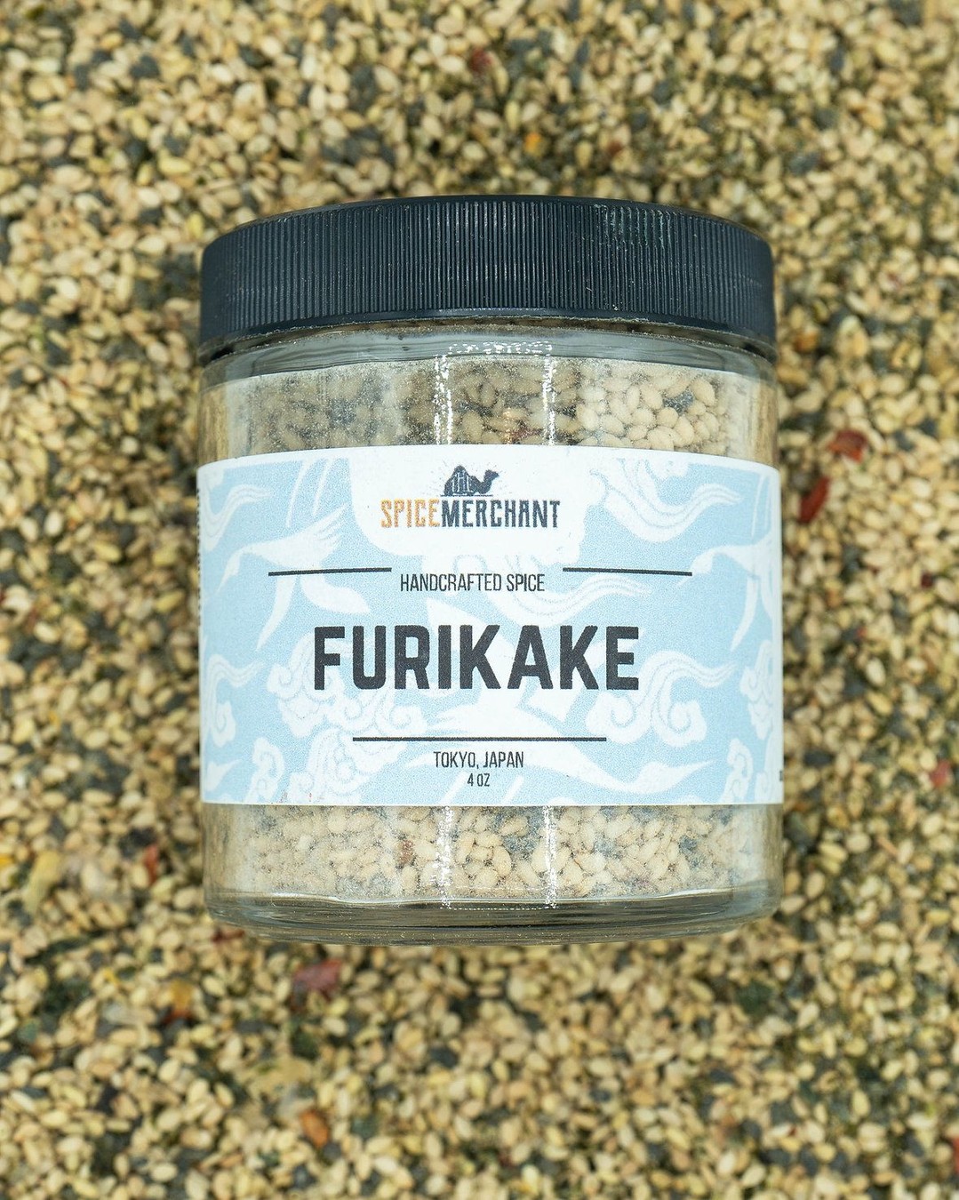 Furikake is basically Japanโs version of salt and pepper. Sprinkle it over rice, BBQ, soups, or even Asian-inspired salads for an instant flavor boost. Packed with all those bold Japanese favorites like miso, wasabi, shiitake, and nori, it adds the perfect savory punch to any dish. ๐ฏ๐ต